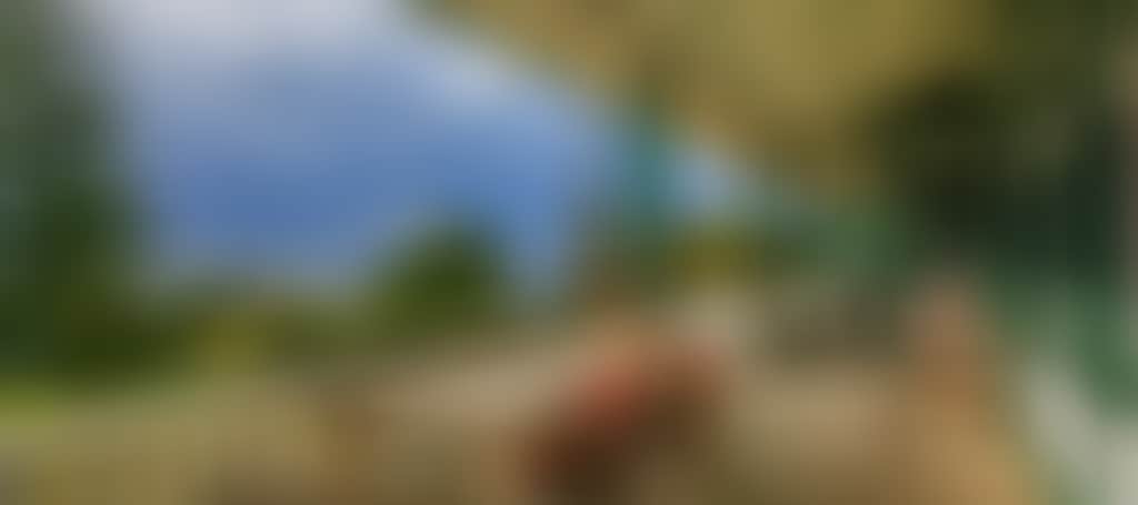 Original__9718199_Tvic_Verandah_With_Lake_View_O1El0W1