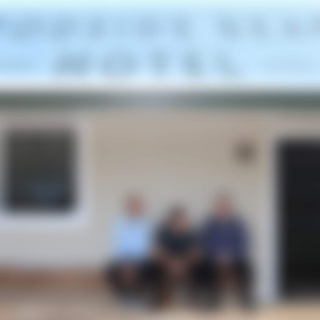 Woodside Beach Hotel pub at Ninety Mile Beach