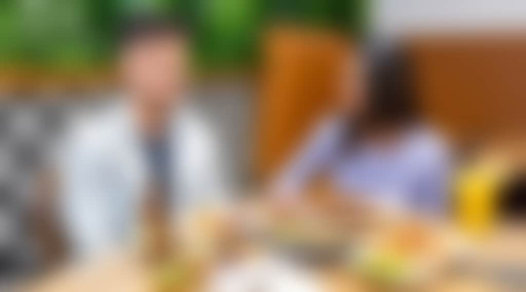 30991 adults dining at Mama Lor Restaurant and Bakery