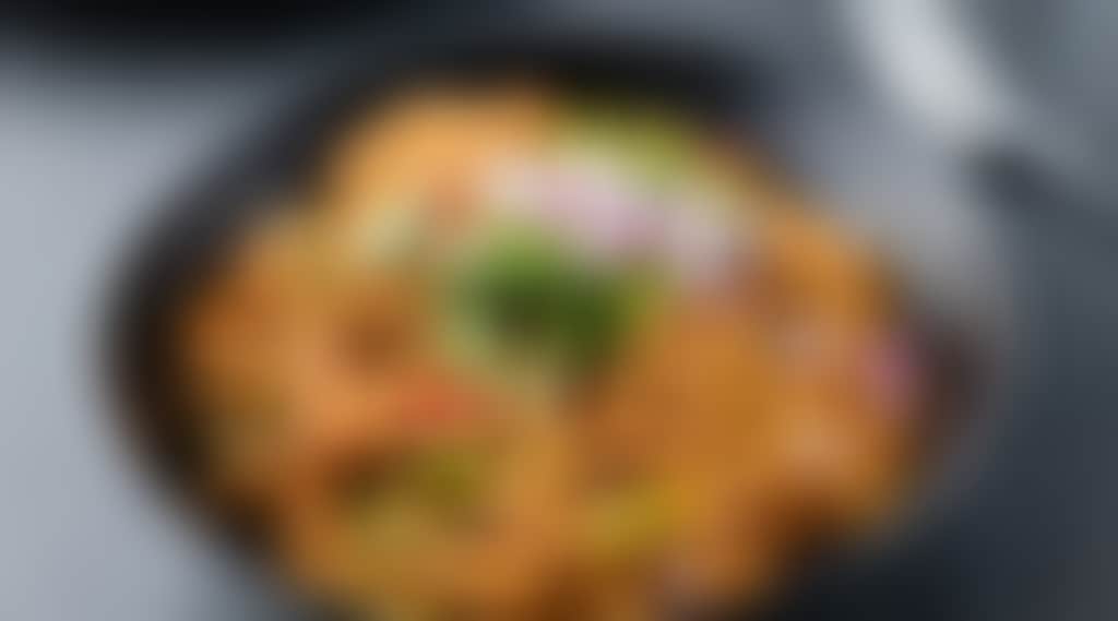 MC Momo And Chillies Chowmein Chicken 2880x2304