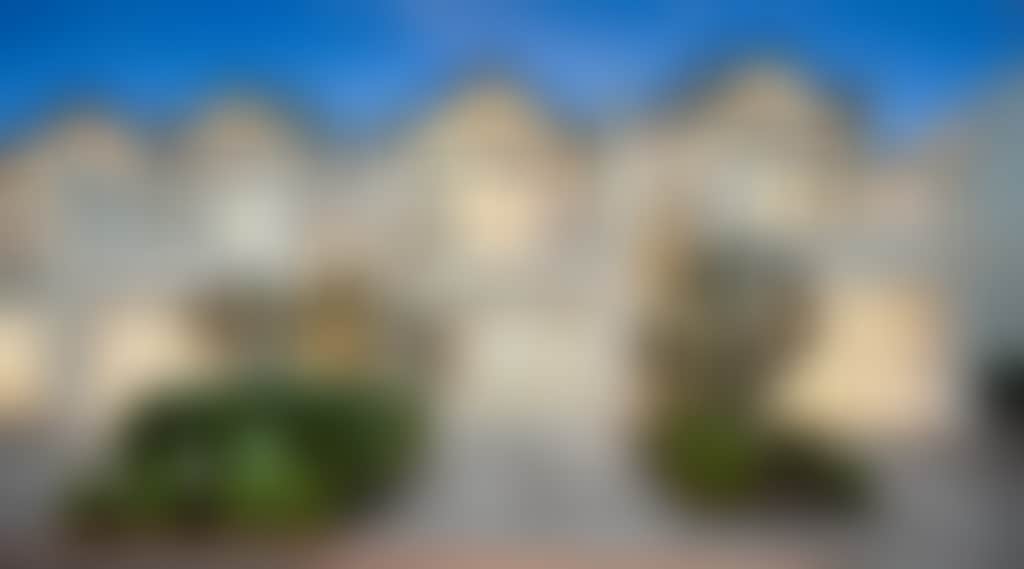 Quest sanctuary lakes exterior