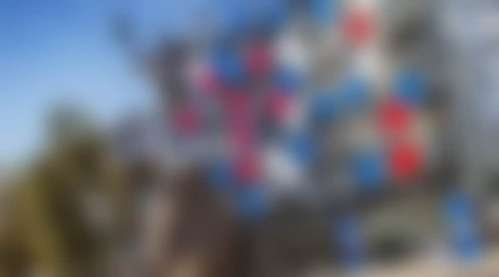 Whitten Oval Front with Statue