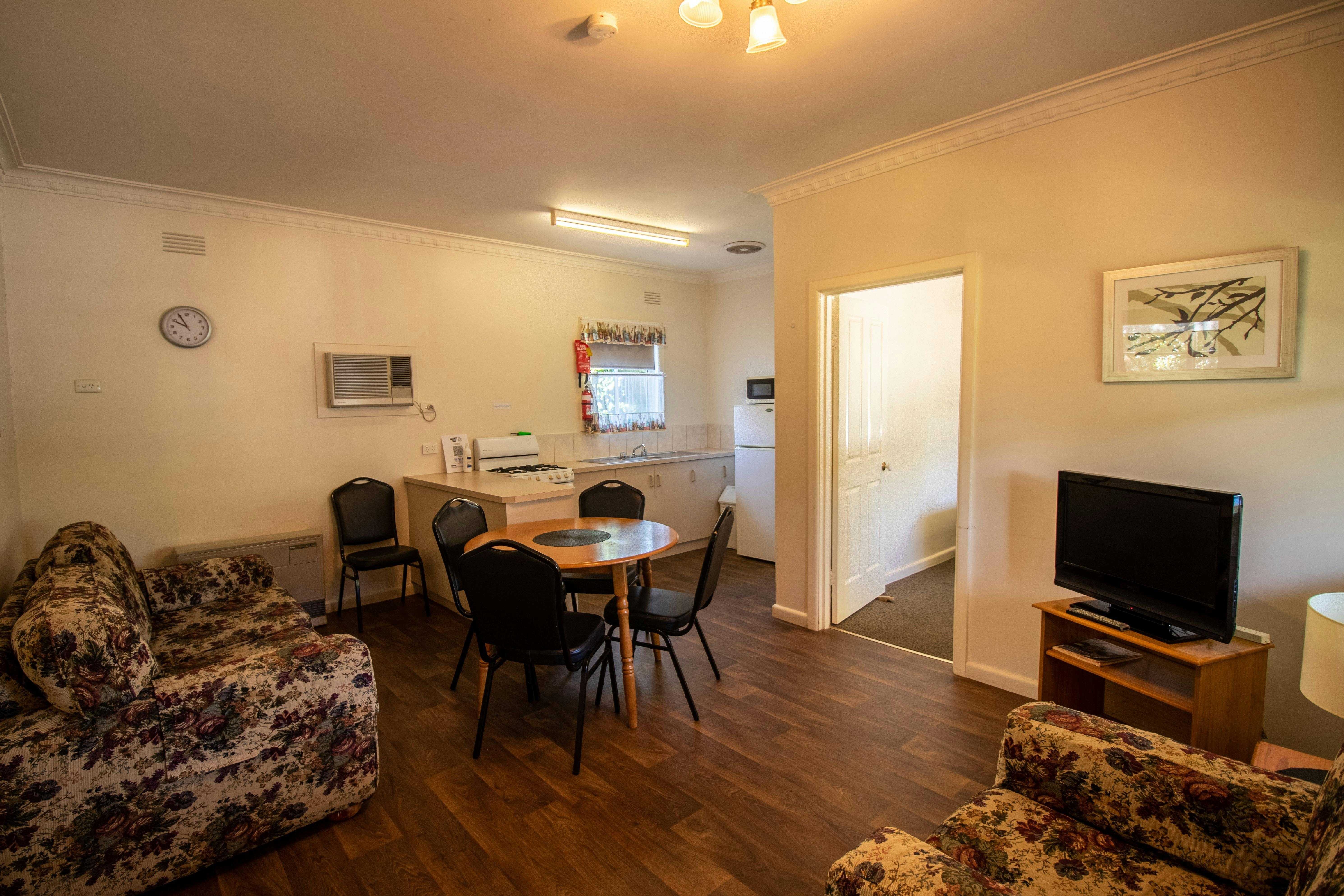 44E8A9245C1A4493196Dbddb3B4Dc232