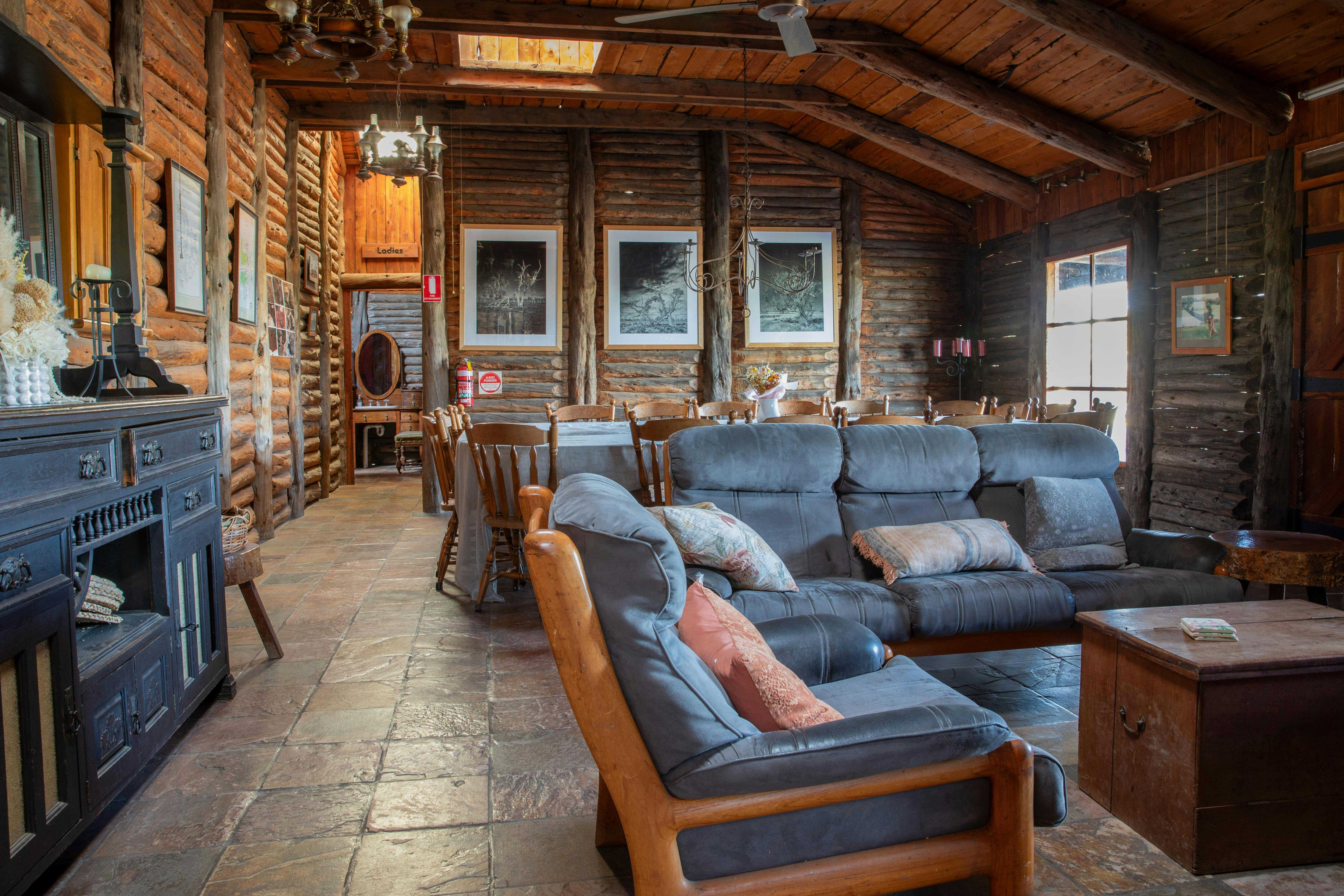 B5570Df6D1Ae7595043757Cd828F1372