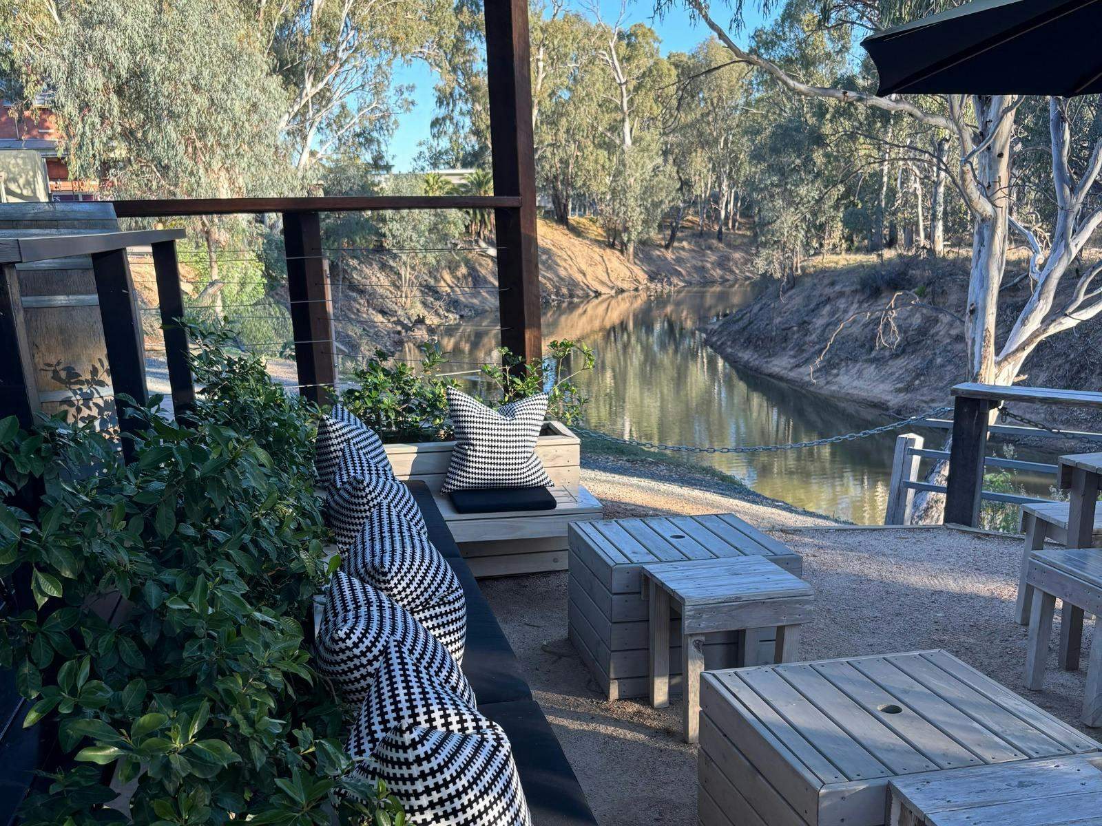 1Db883E8Ad79408Df0De7E5E13077C36