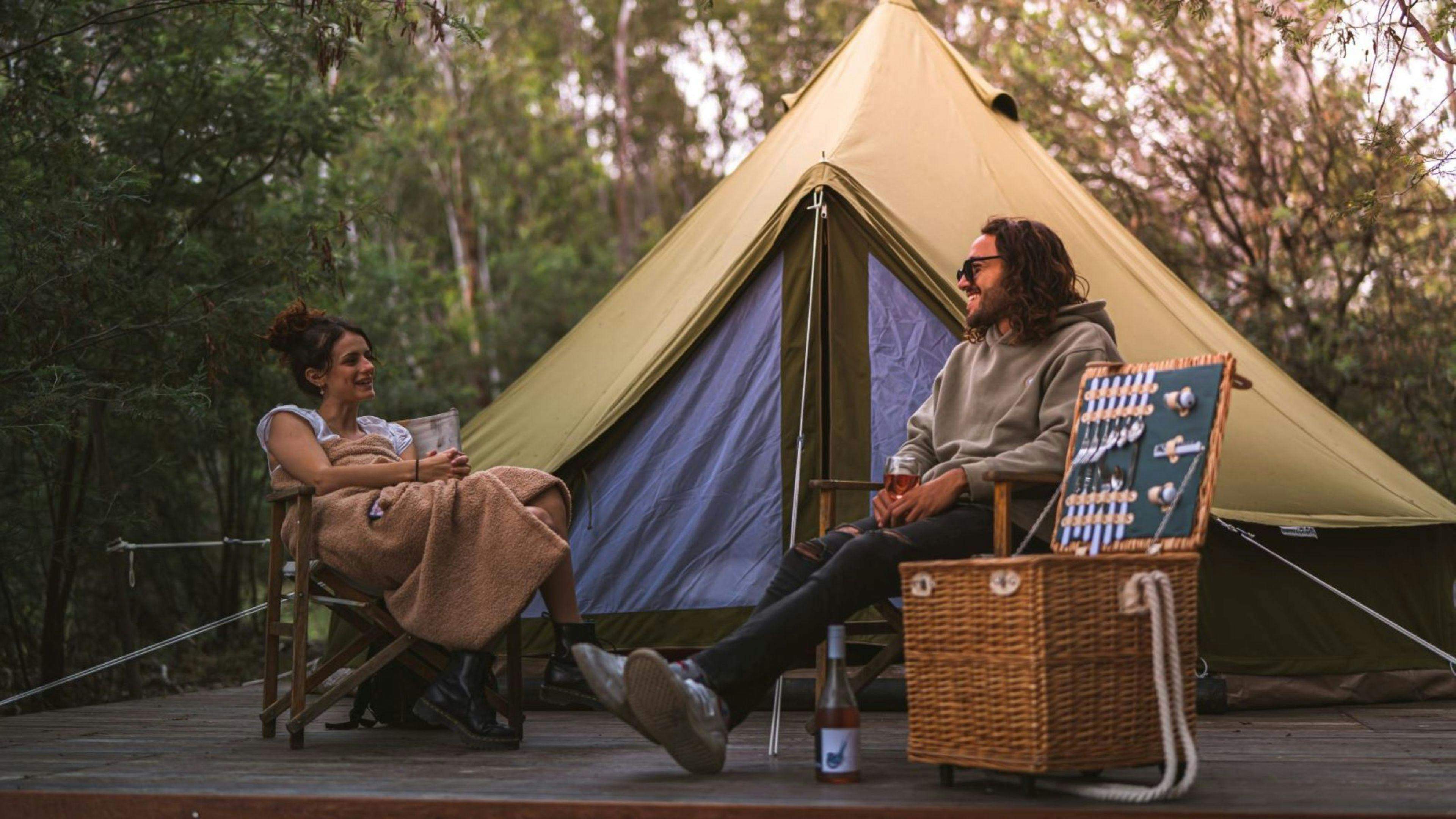Tocumwal-Chocolate-School-1-Glamping-Tent-Riverina_C0Bya1B