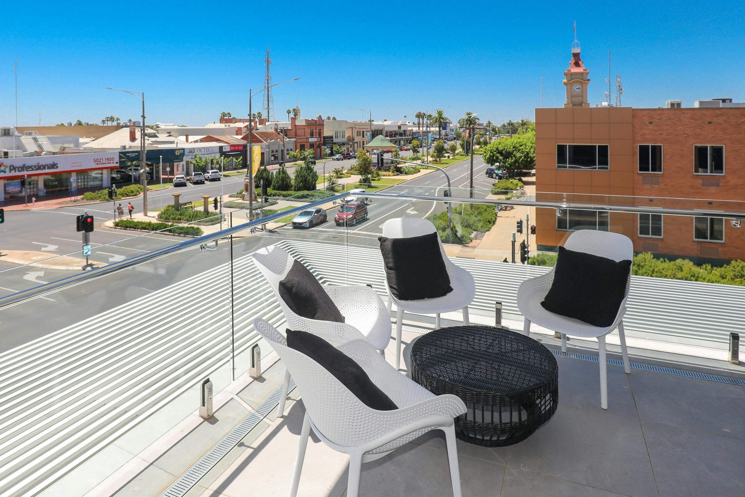 3E011D67Db9B80Aad985Cc4054F35Dba