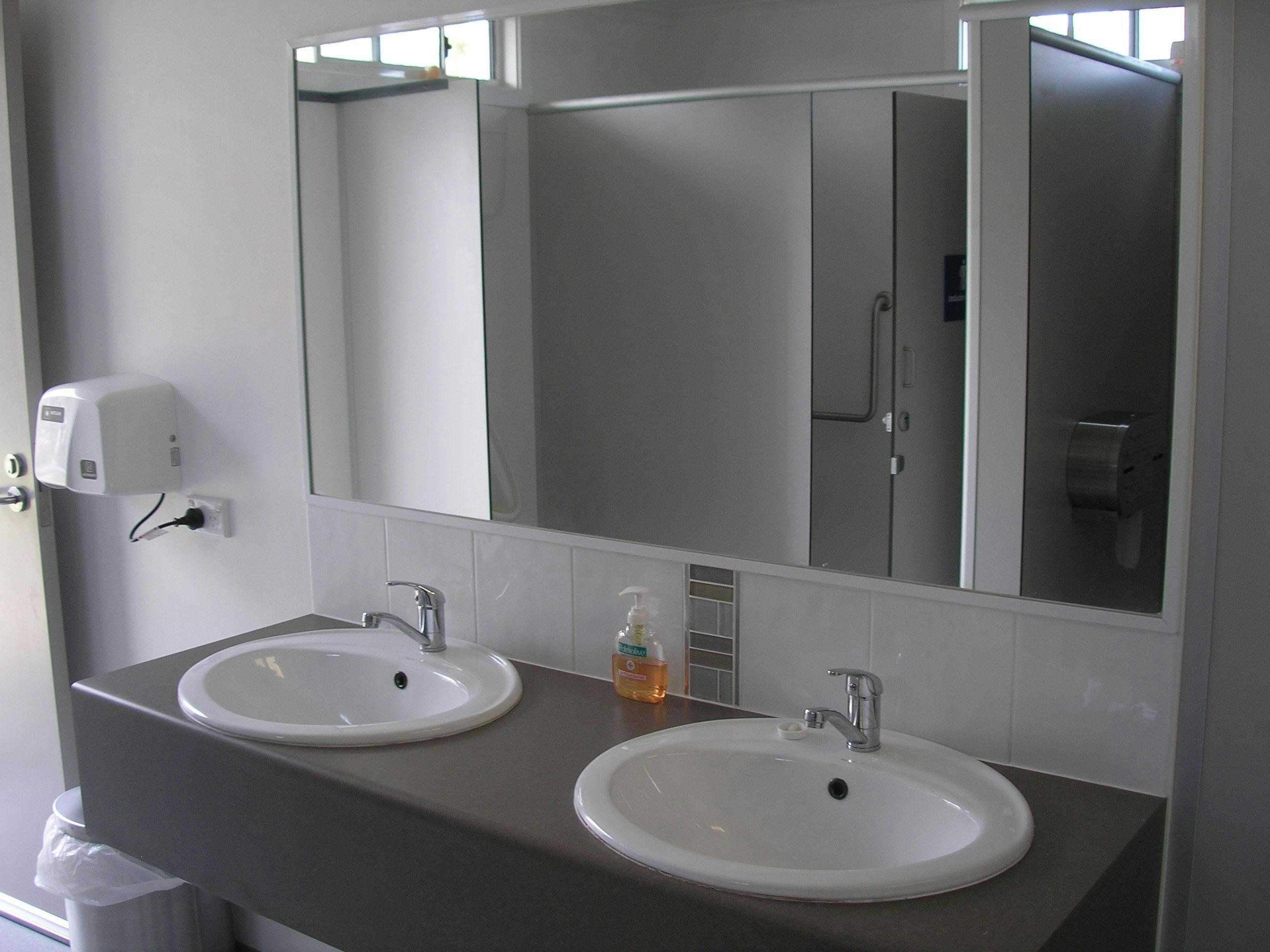 Original__9862023_2640_Culcairn_Cp_Amenities_Block_July_2015_30_Mlcccm5