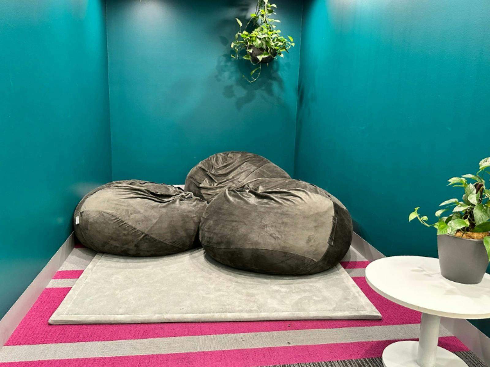 Cdf03Ed166B93D1C018F61644666Cda6