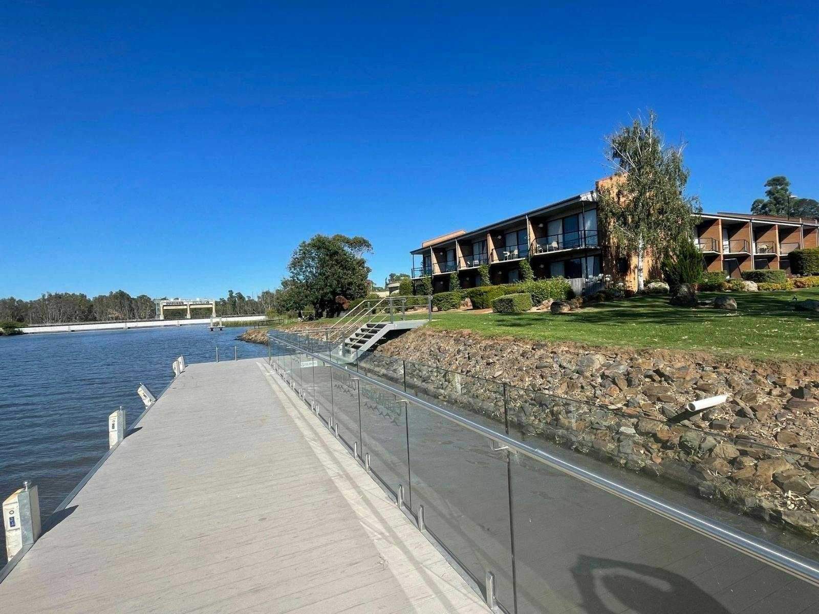 E4235070Aef7Ff5E440D8952D5E806Ab