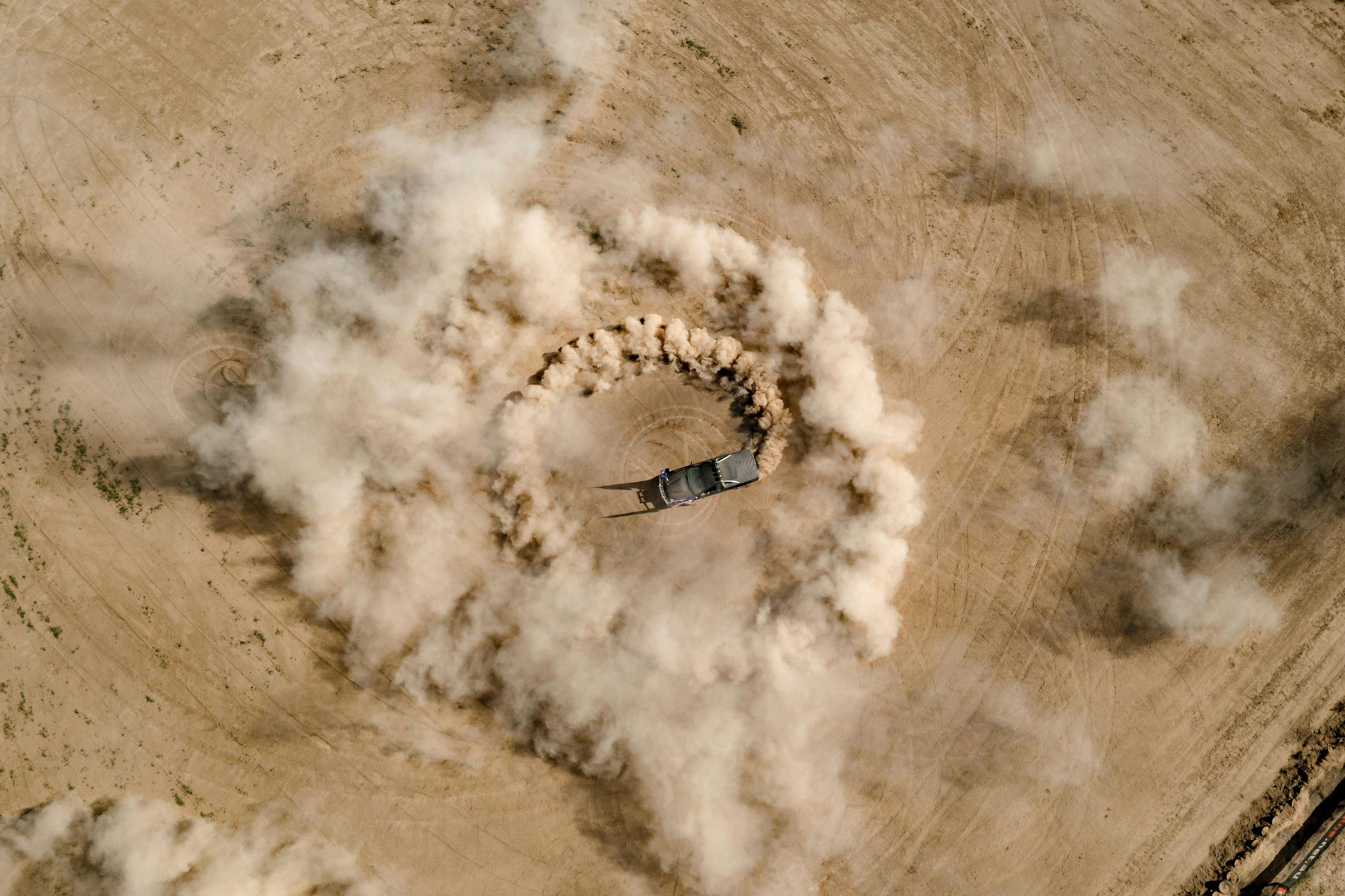 C8A92C57063668D94D9983E4E4D580D6