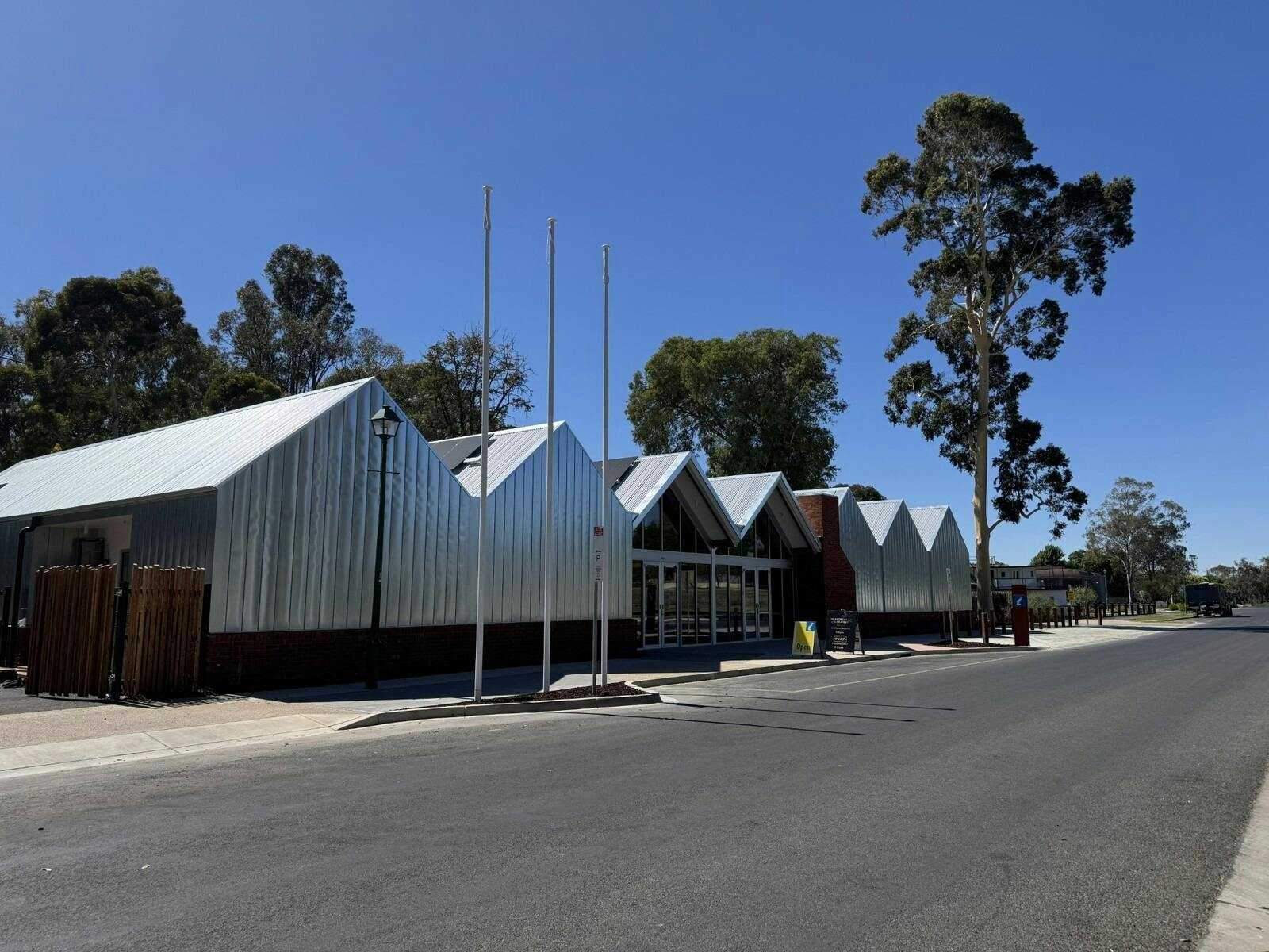 E2726F57B2D40Cec91F98729Fb7B13E1