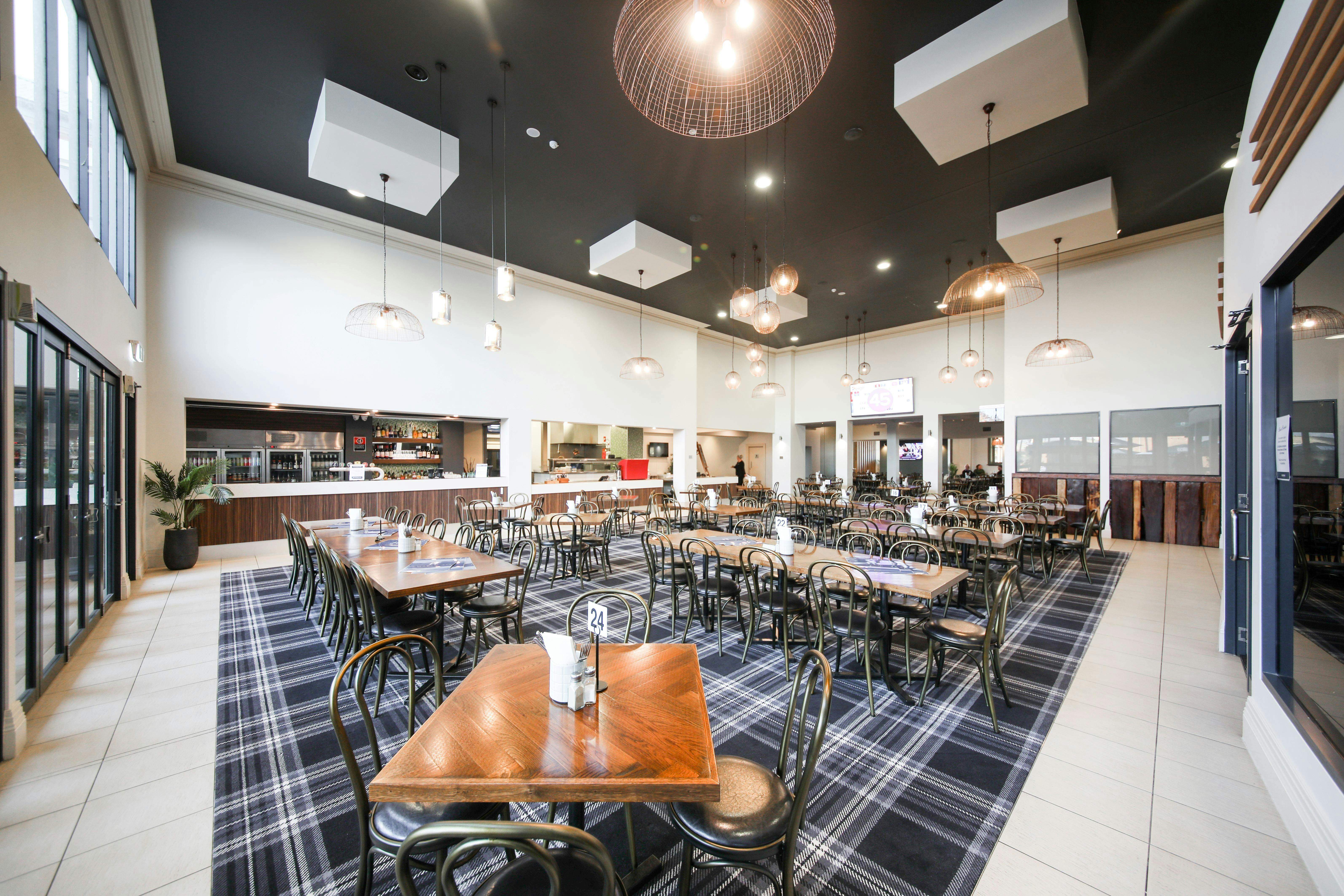 868E9Efb9D932B17Cb50E093F8C93E93