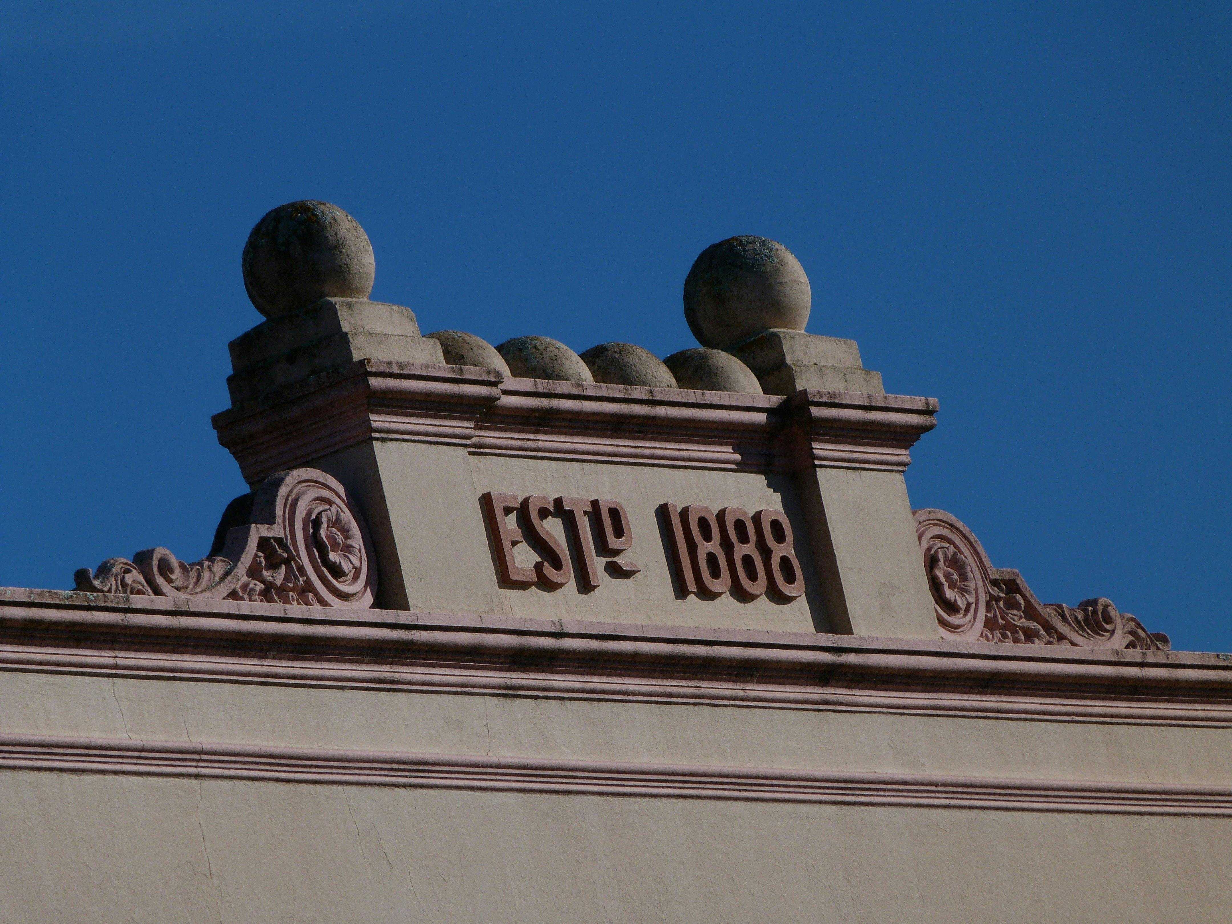 E0Df98D79C782D0565F764A74Bda3D21