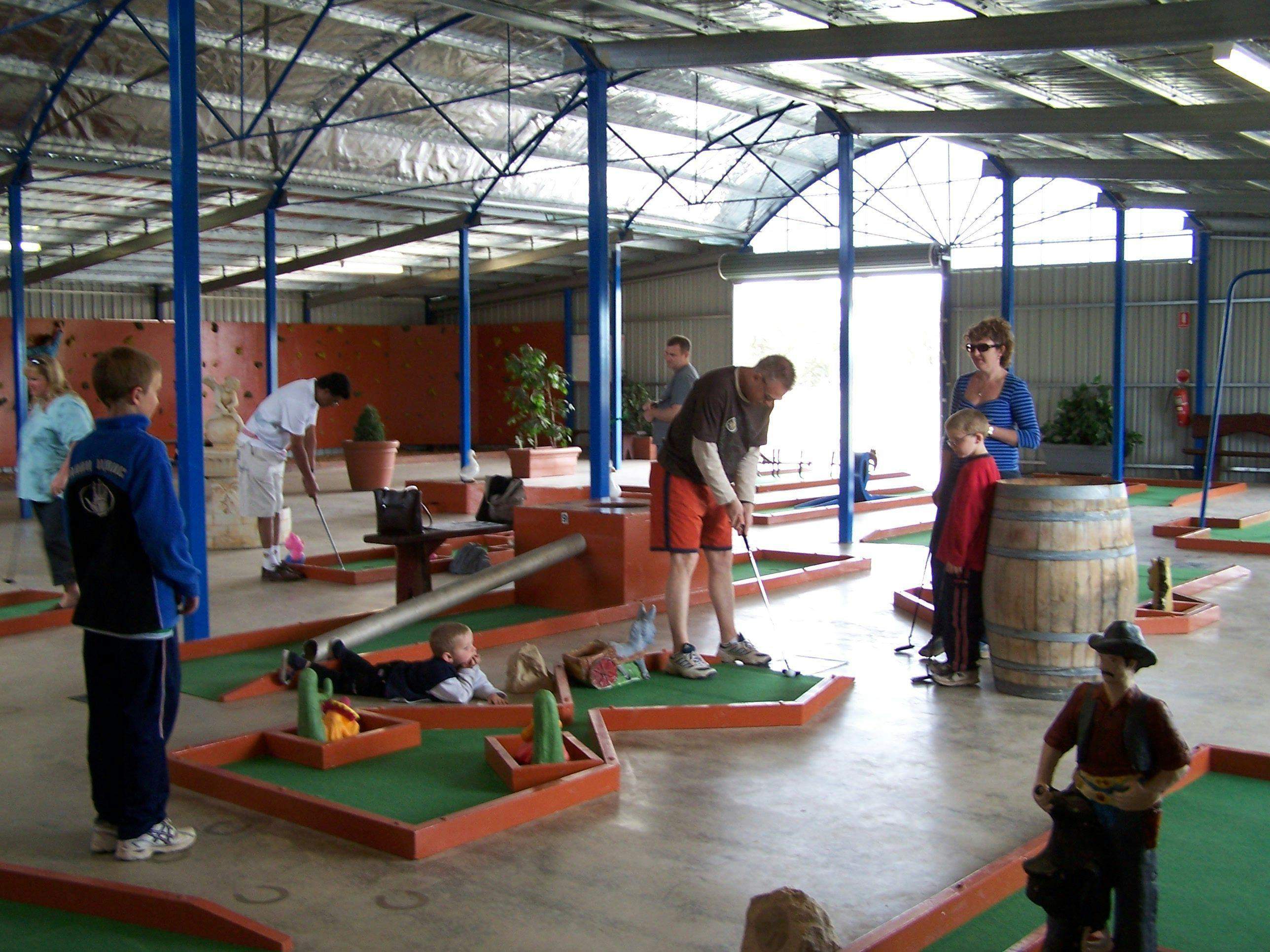 Original__9513292_Db38_Mini_Golf1_R2Fgoej