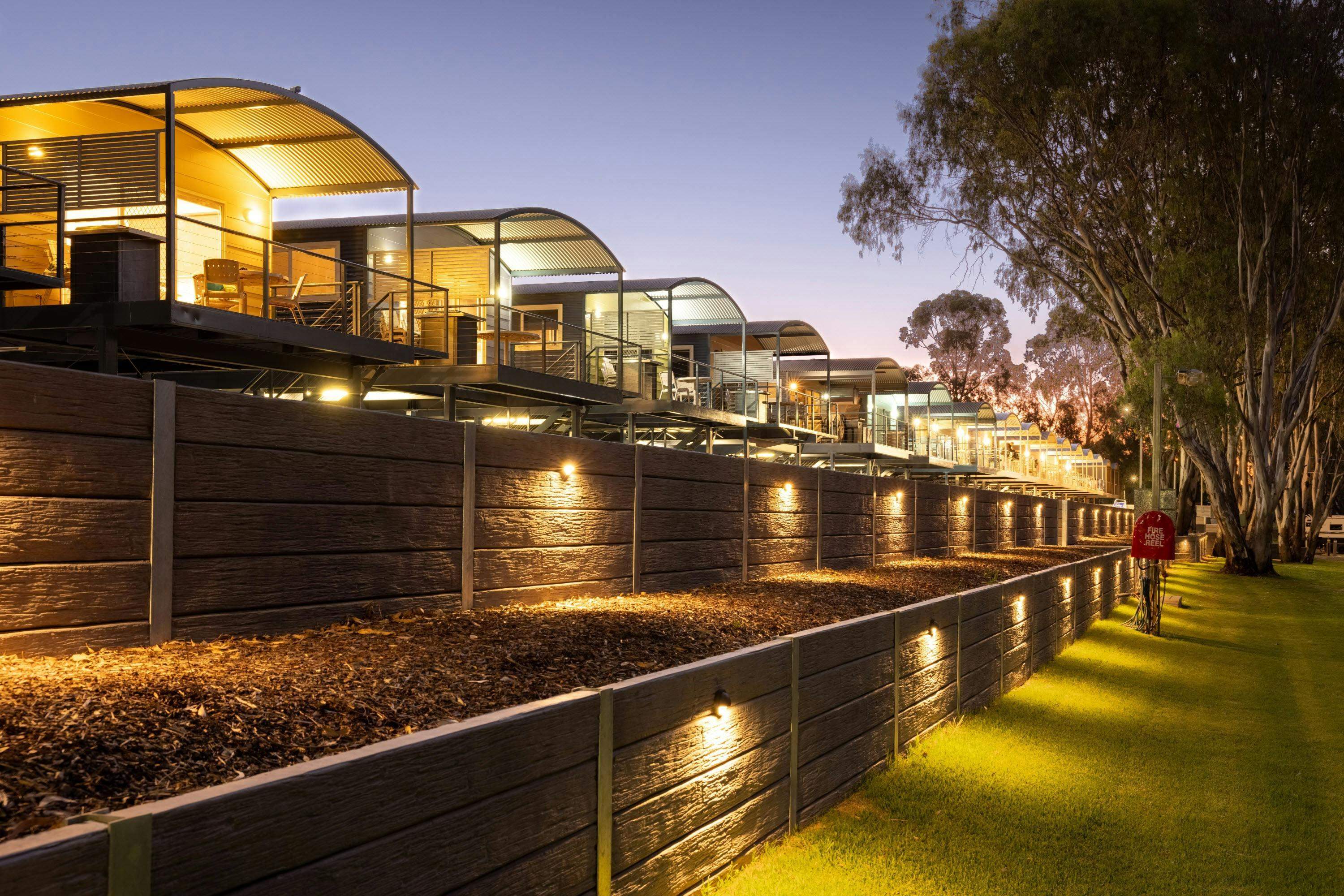 436B858535685E46C1B13Eb13Bef5807