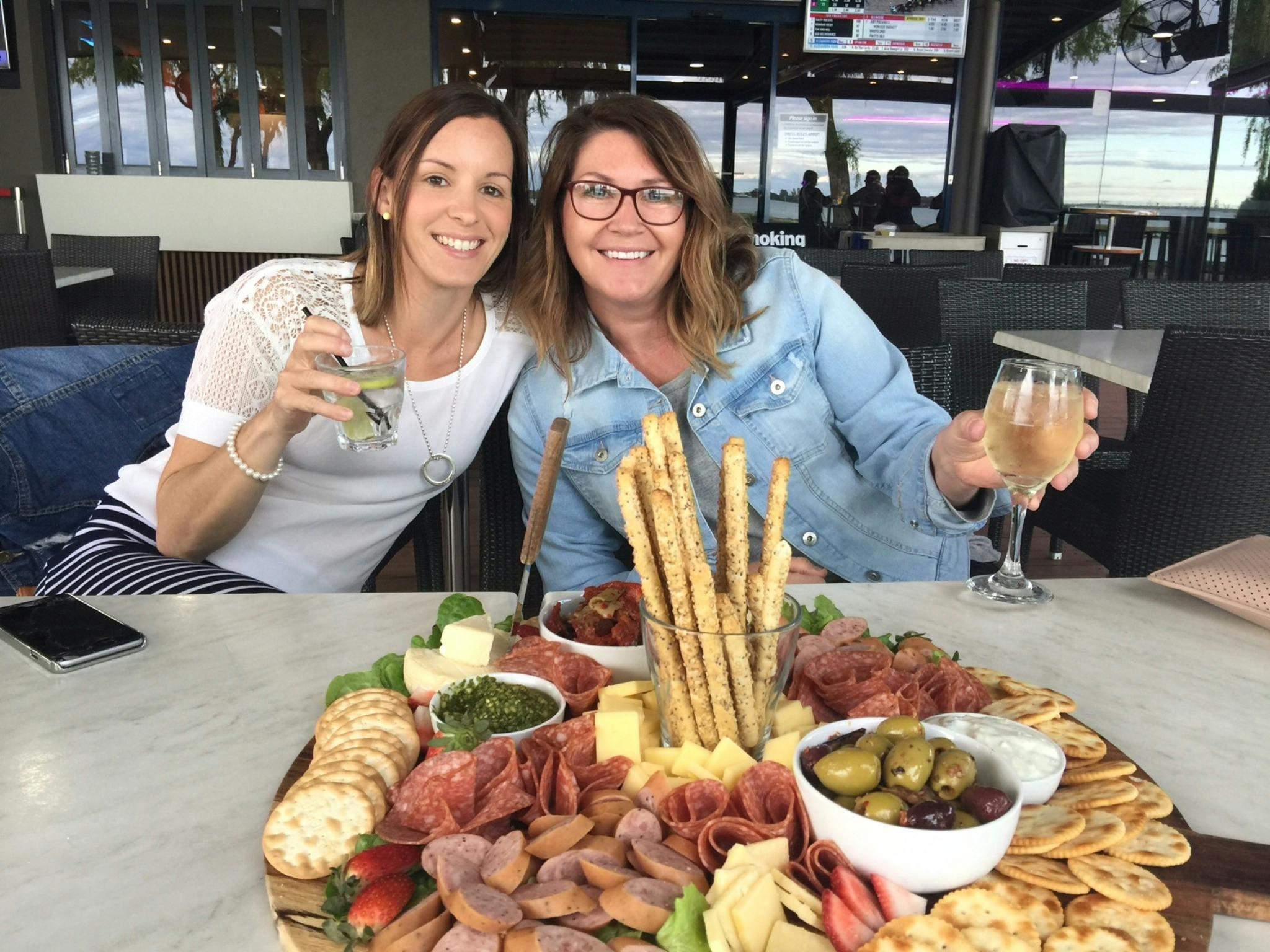 8053703F8Fbac9073A47A29D55C7B6B9