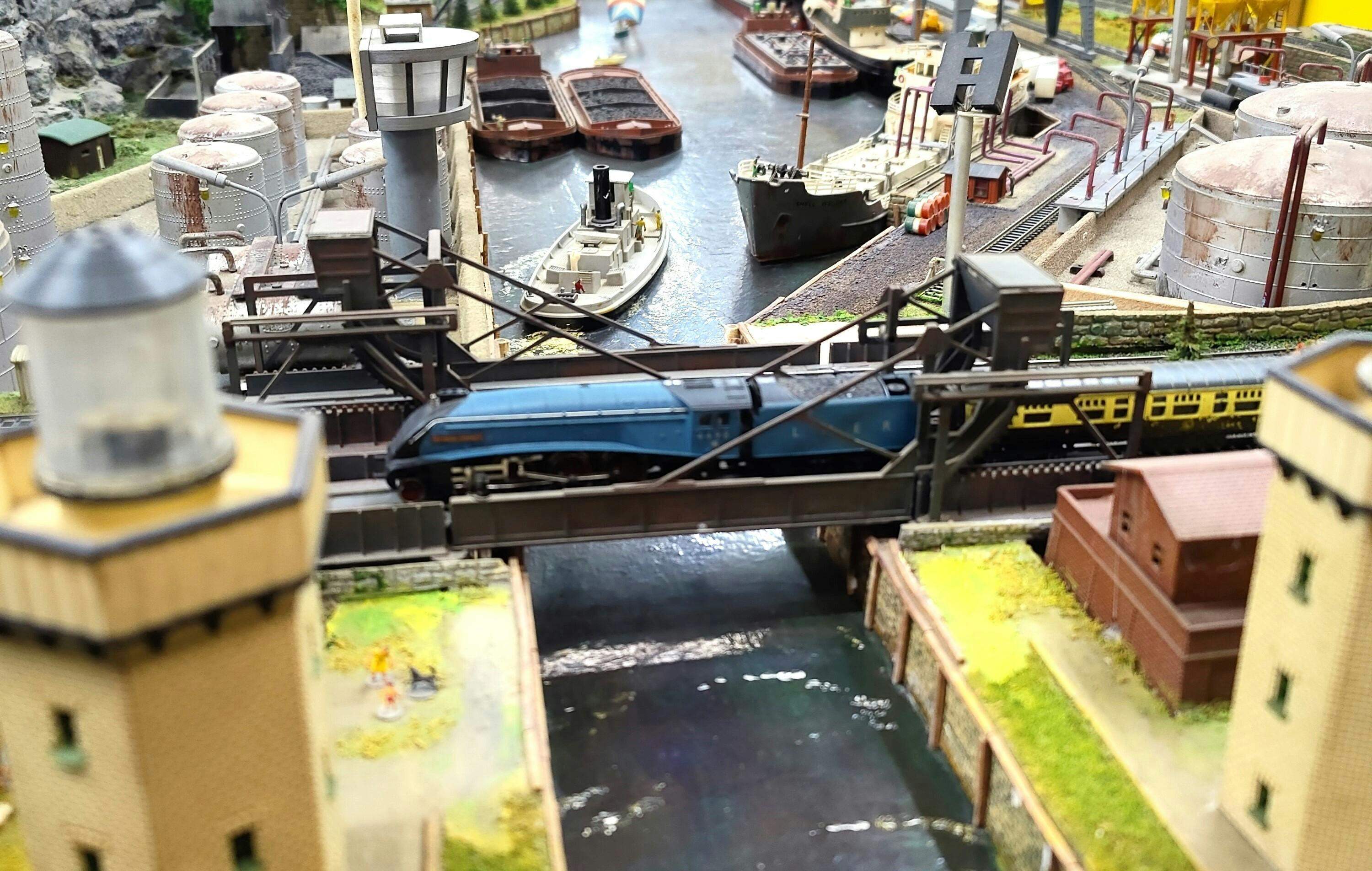 D5B69E0B209F349B25D8F1A53Ffed93A