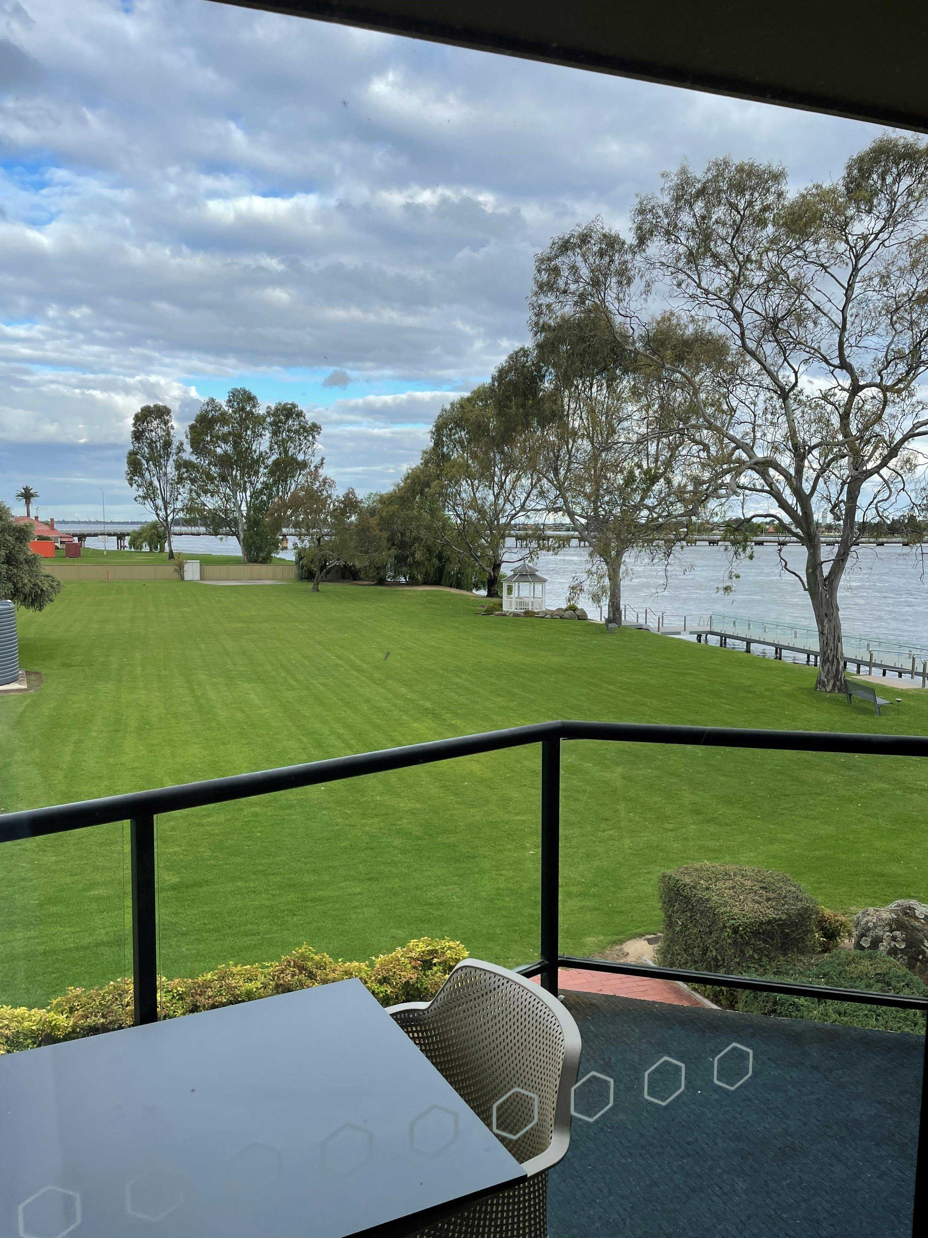 1268D974898184241Df897151A8E510C