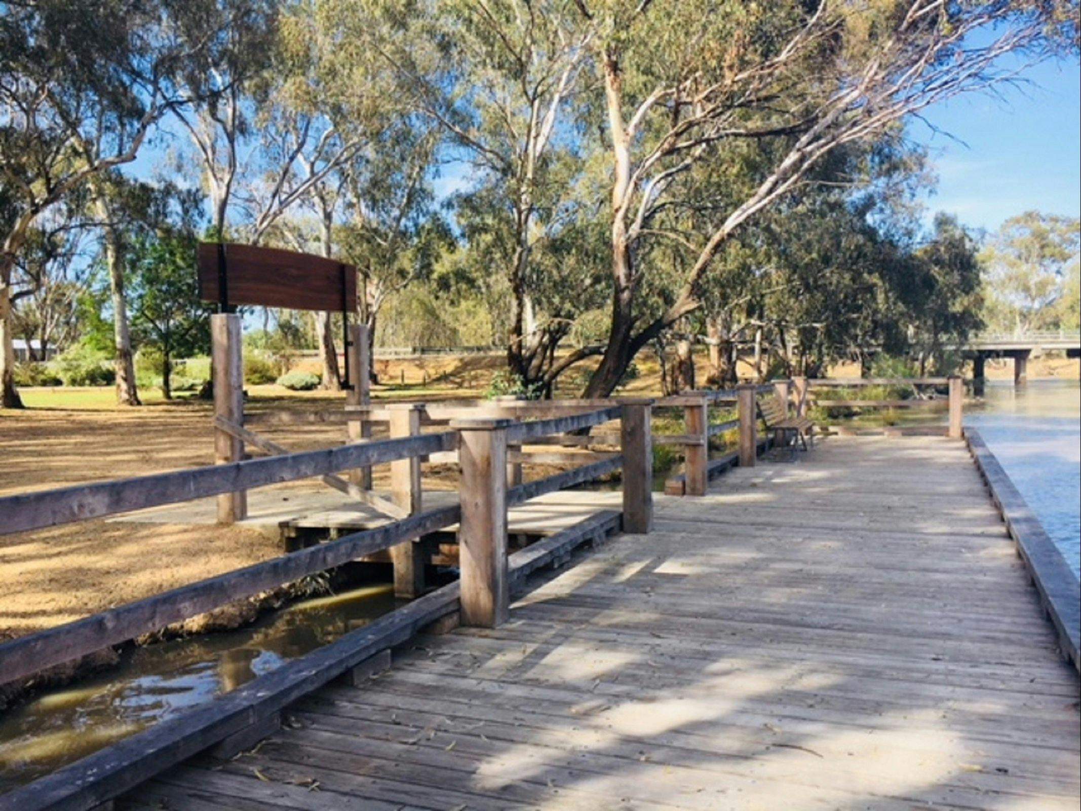 22Fd625D5A3Ea81E437E5805B101C390