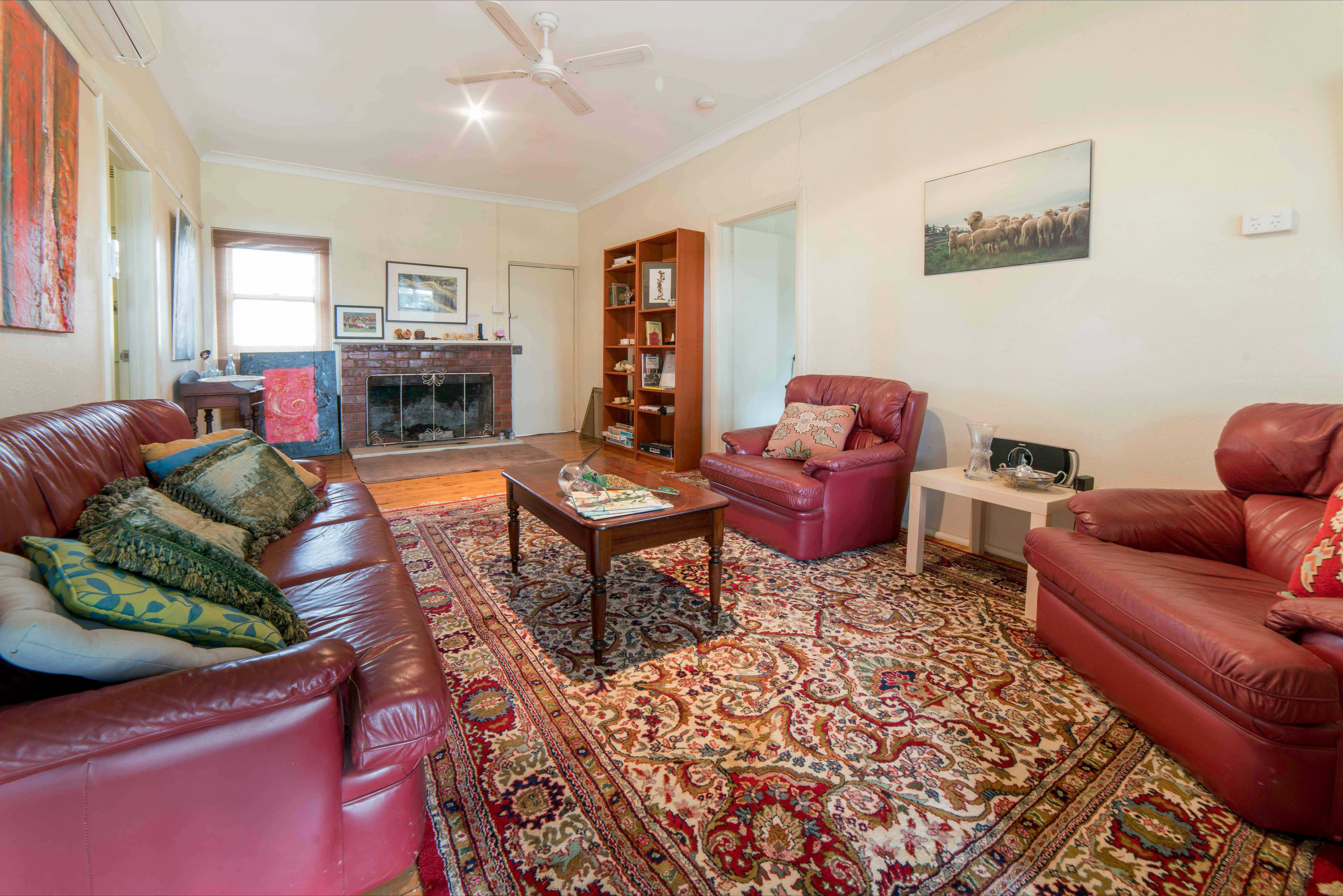 C8Cd783Ba81D75093A1Aa0Cc42A1319B