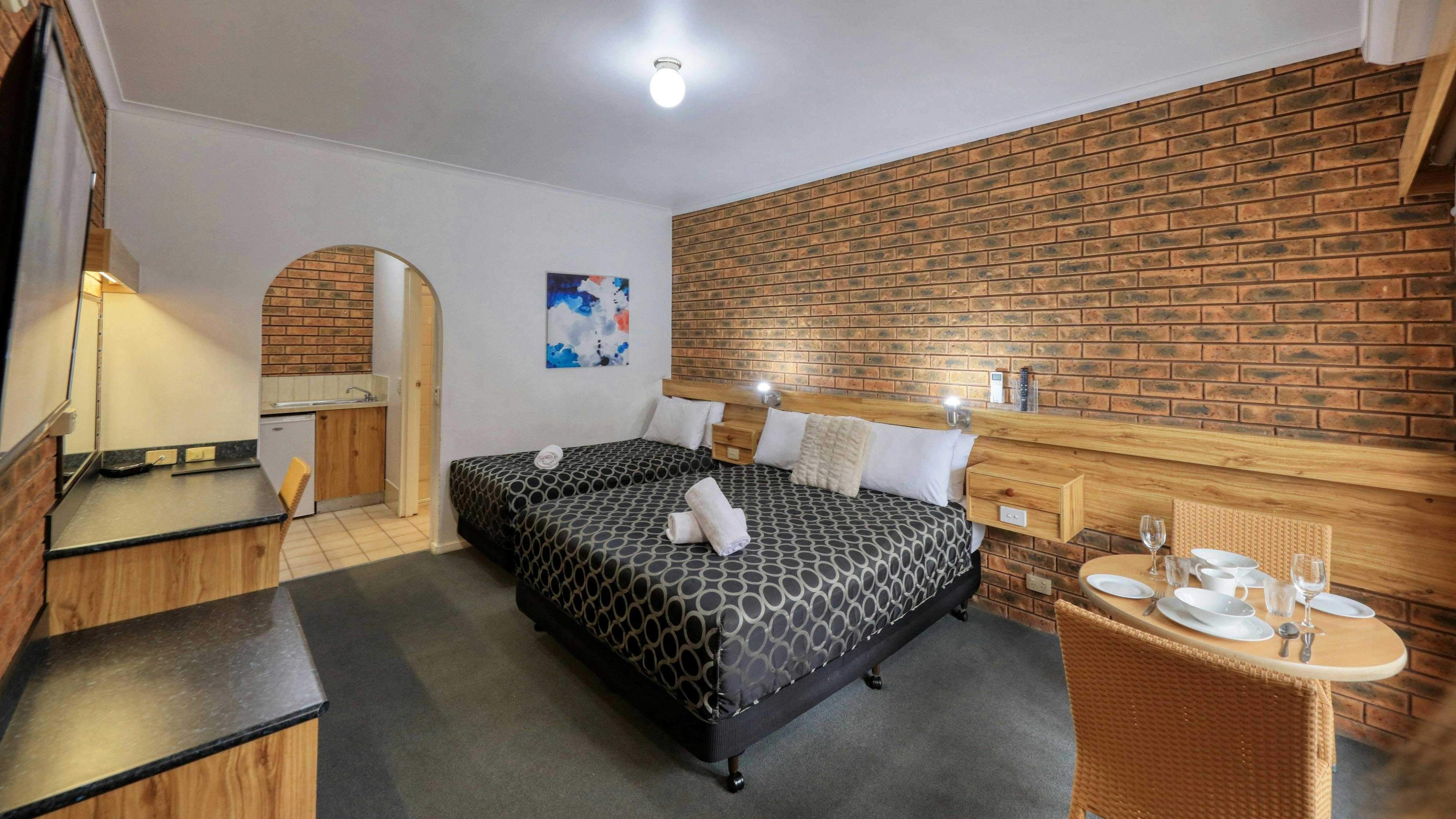 Cb84Cbfd4E44160560E5F2152F2E07C6