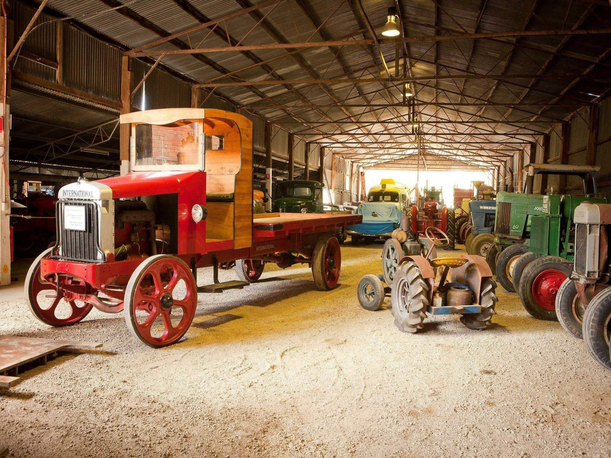 52766846Ec4D1677Bf04F8571Fa2Eb74