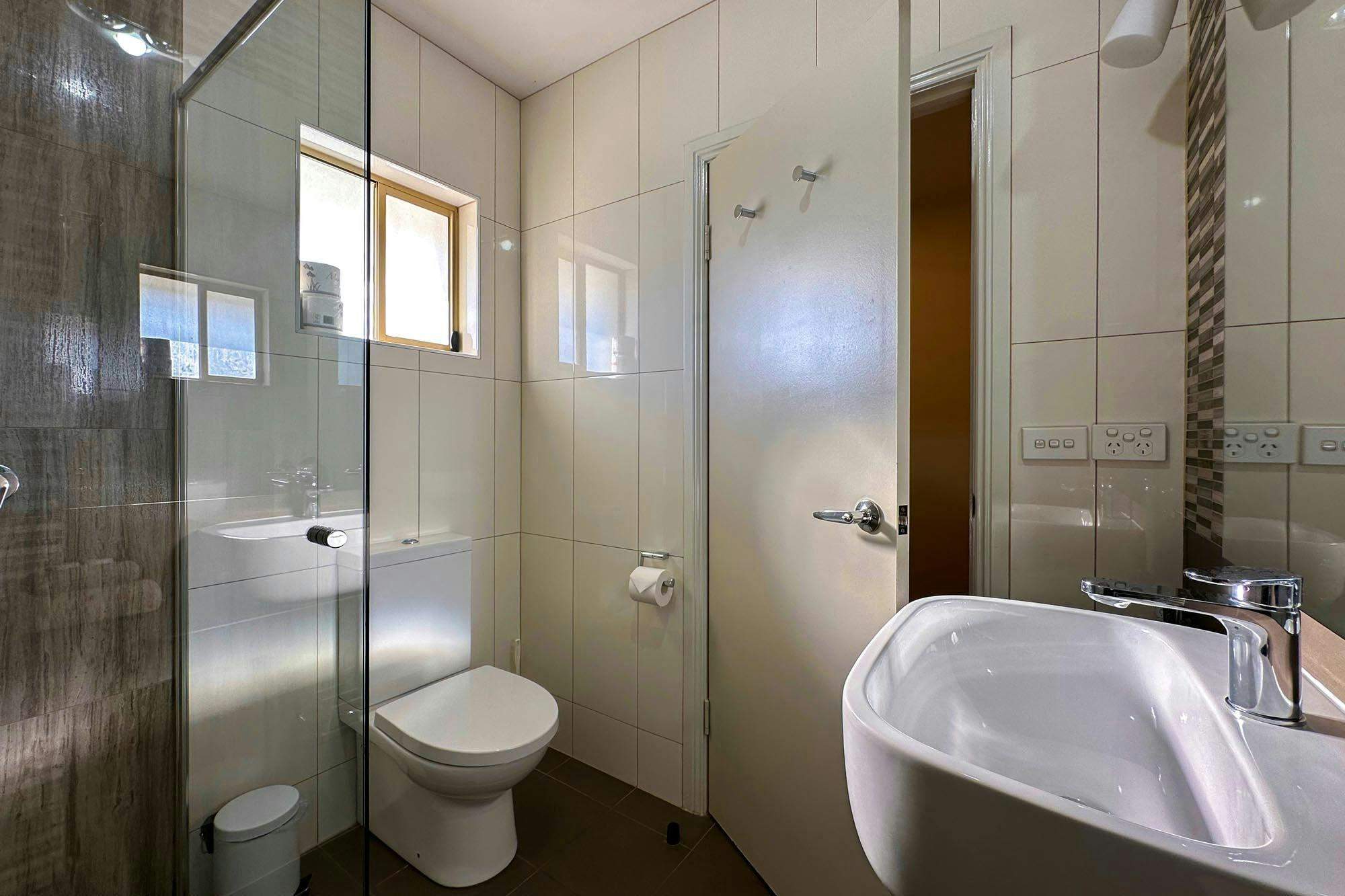 F4Bc8Bedc8217961Bc3F251F7724004B