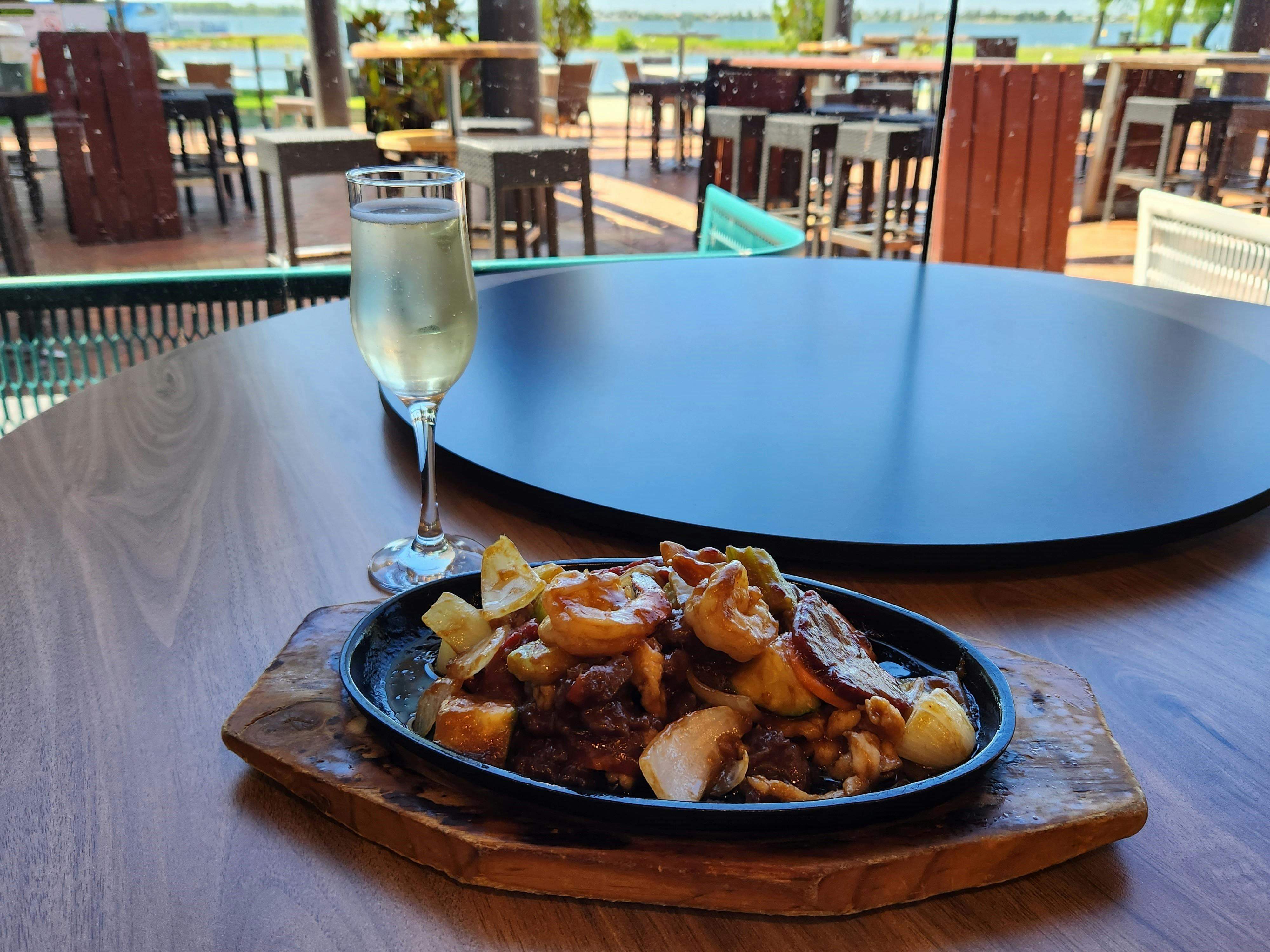 A808Cd2B903B8004B912809D4C6F7E6A