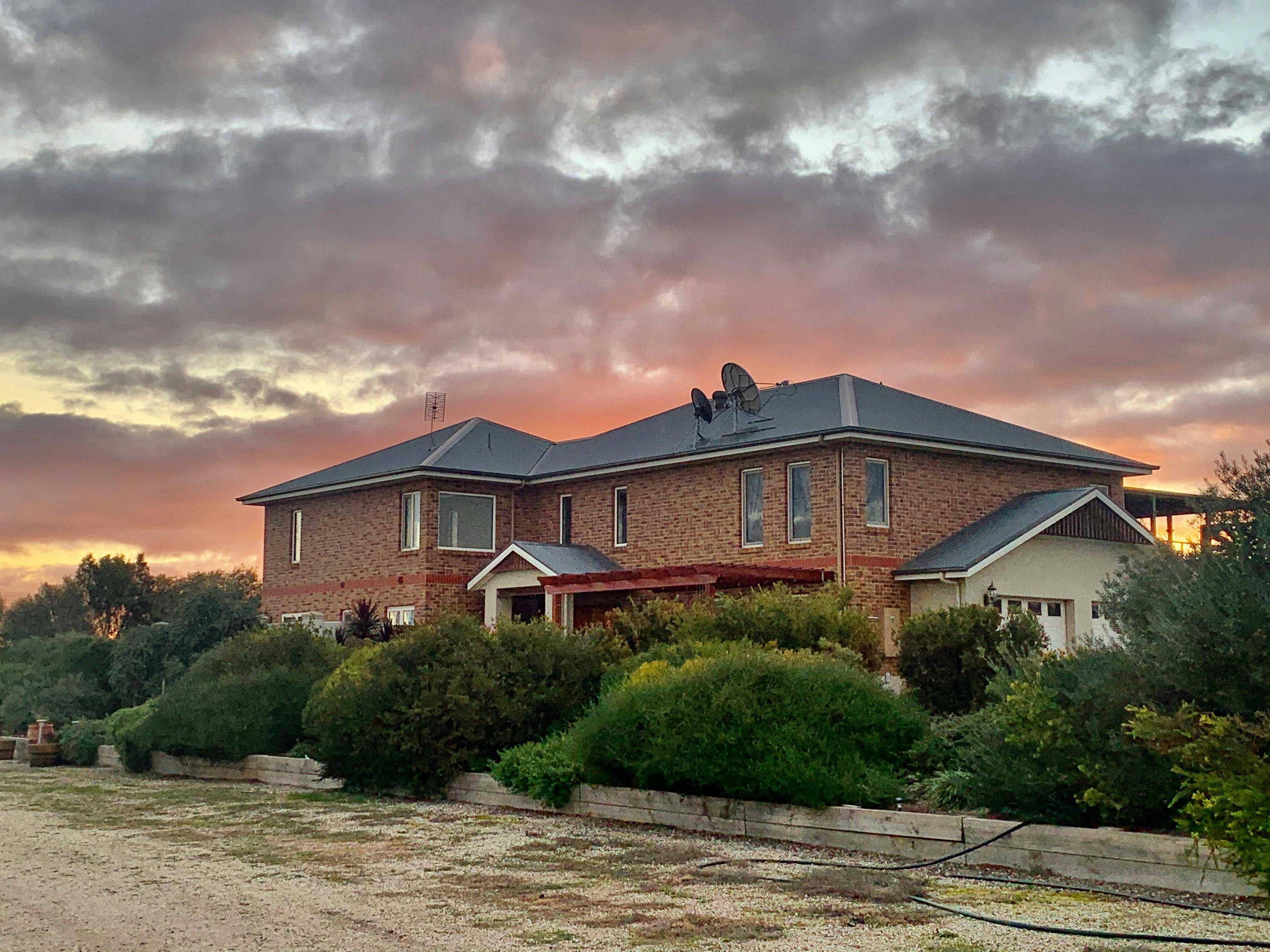 4Bfdbc509180A40Cfe708E0135772664