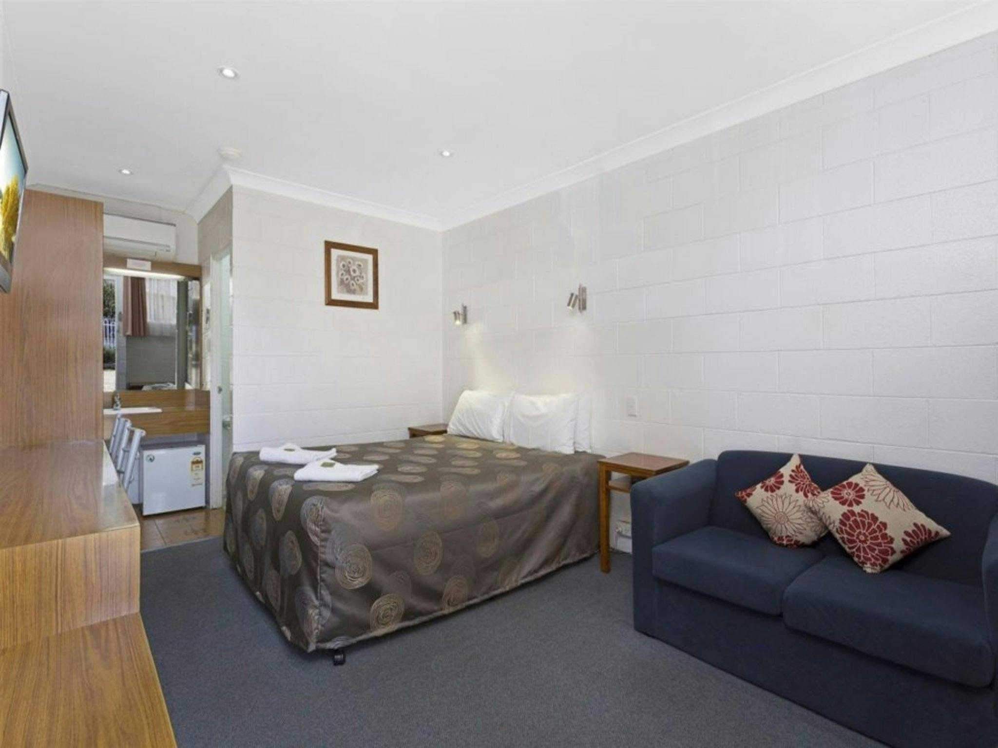 49Cc50E9C50C74C74E901819F30Ff820