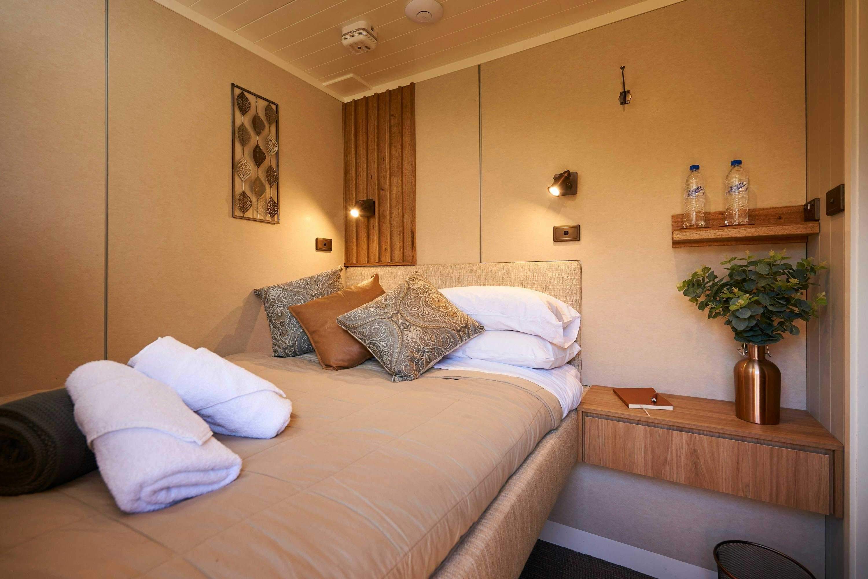 E9Bc17D66F8A989Af27Dac5D20C861E7