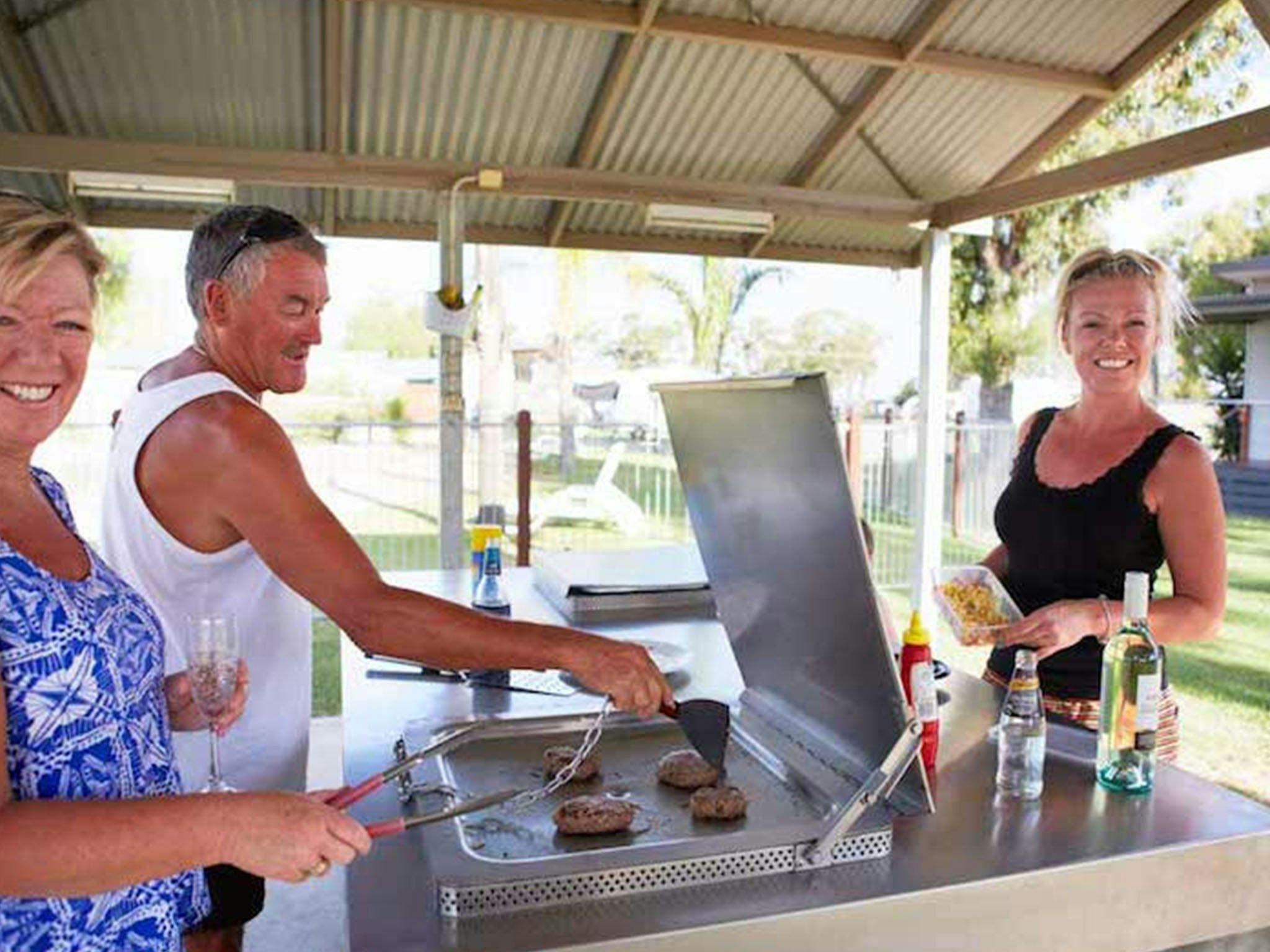 B4Eae4977Bc98112A0618B4C11955221