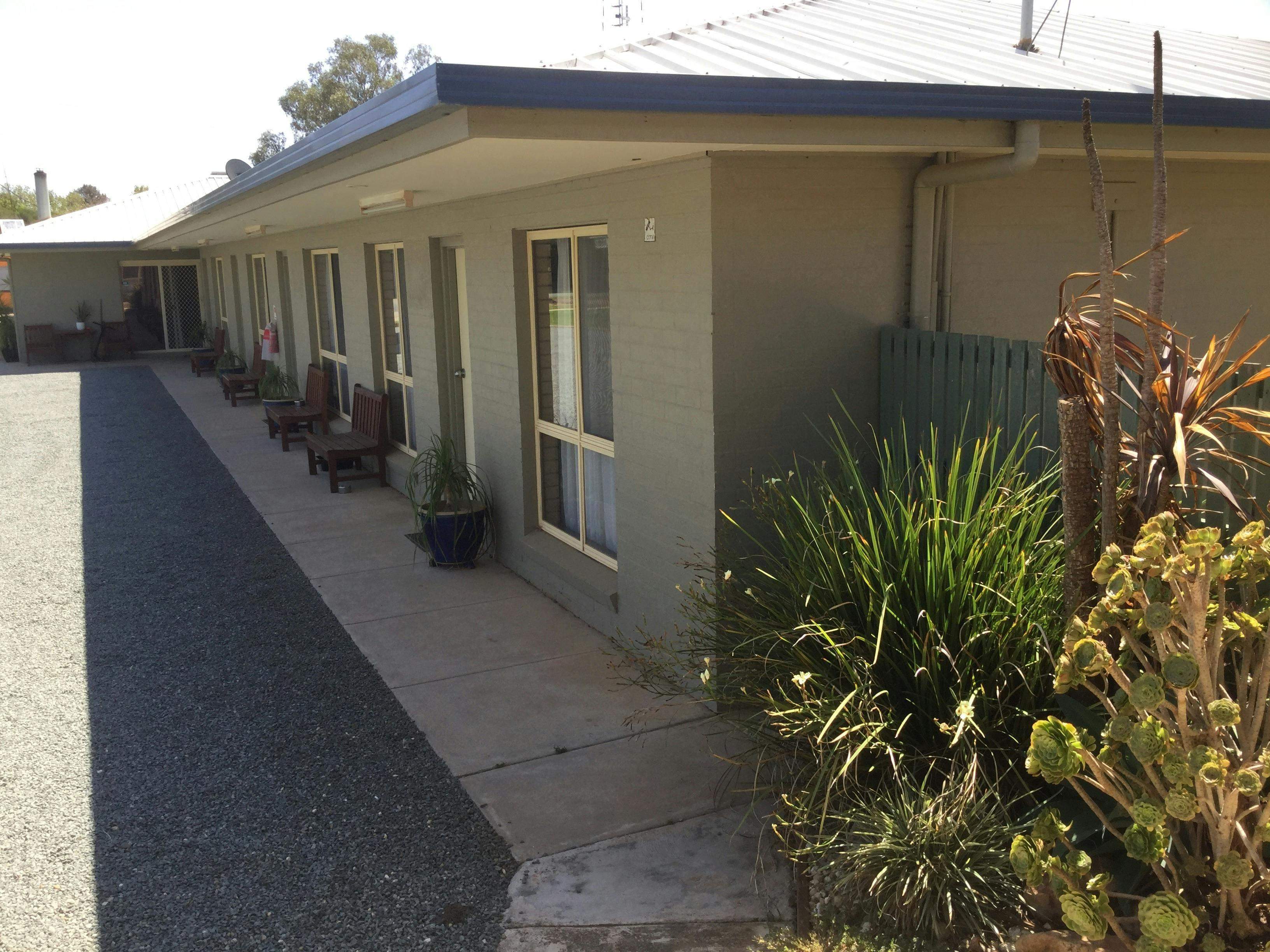 437D30Fcd12F9677289A4B7Dae46E5B2