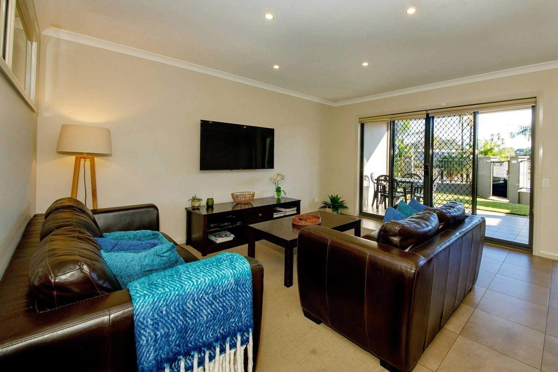 2Cd2C25Dafc037A9B769Bda9E985C45D