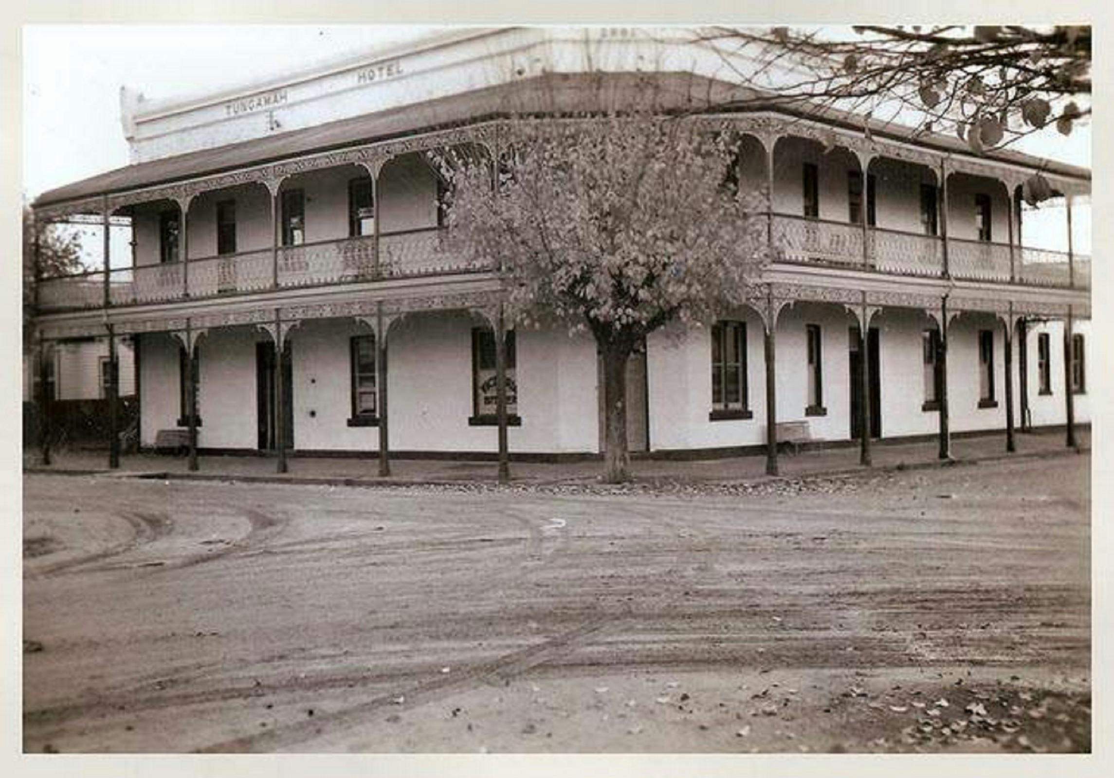 808E3C6C2B4946F9Df3360059F75C2Af