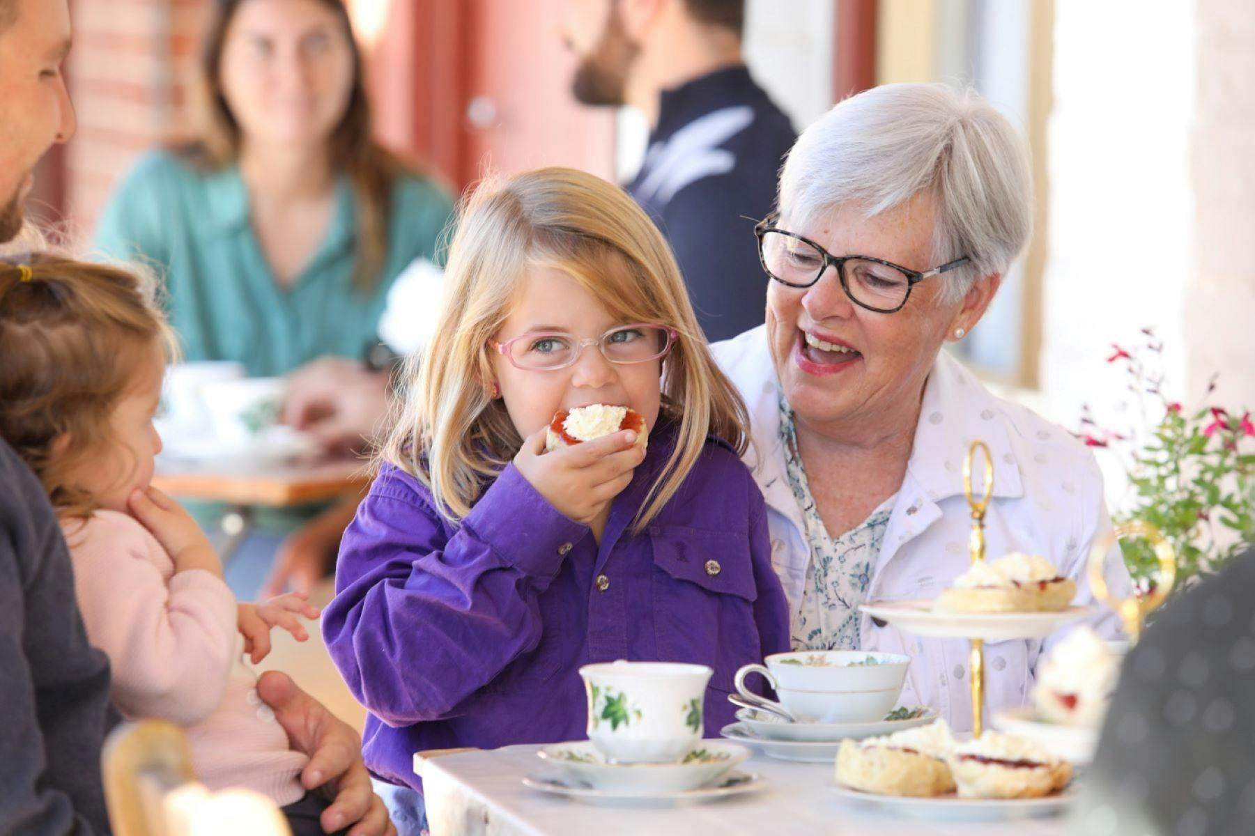 2Cfb029Bcf0D8B74173Dc938205938Ce