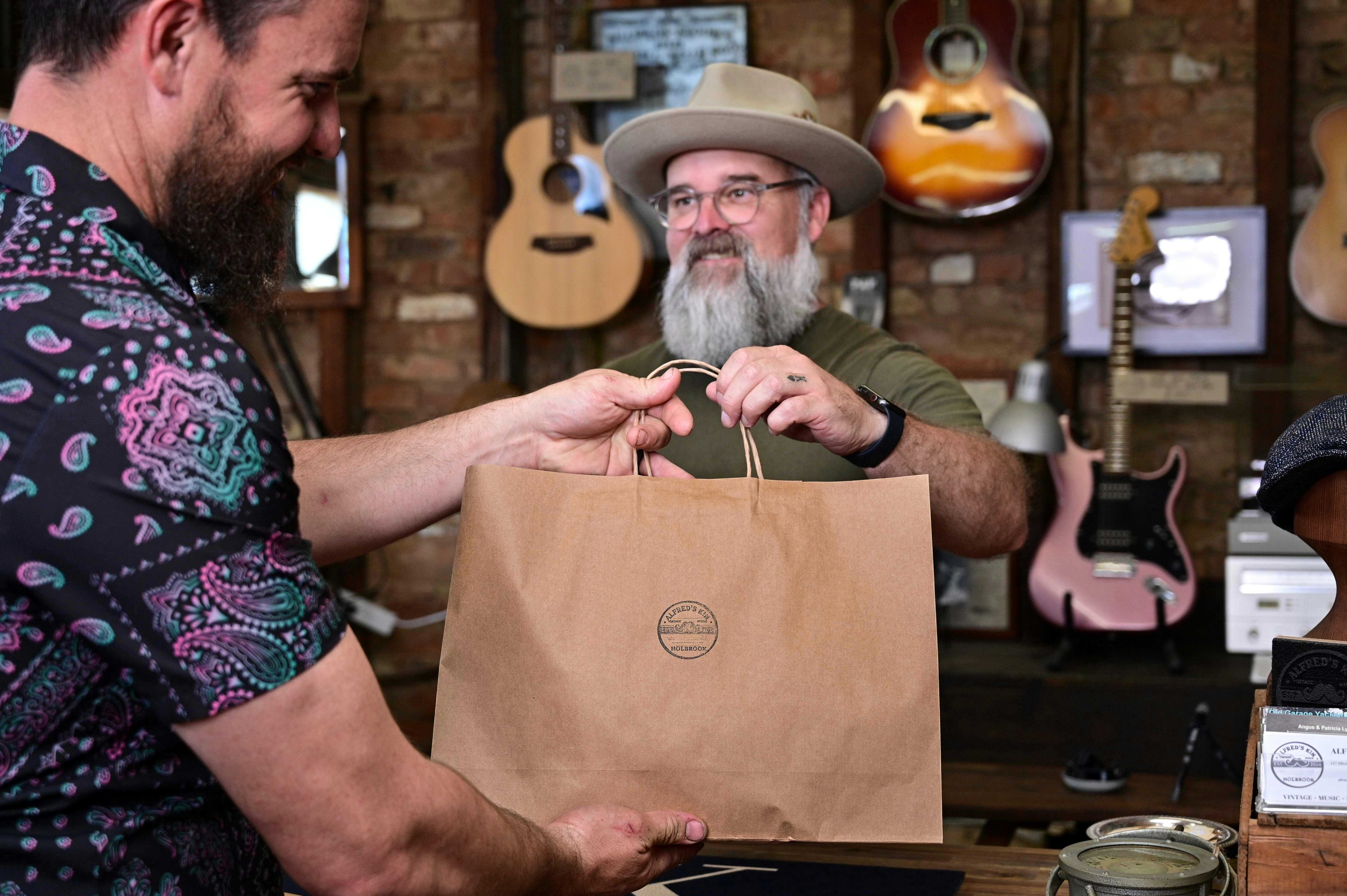 B878D648C2A255062D9B8F704E15Ca18