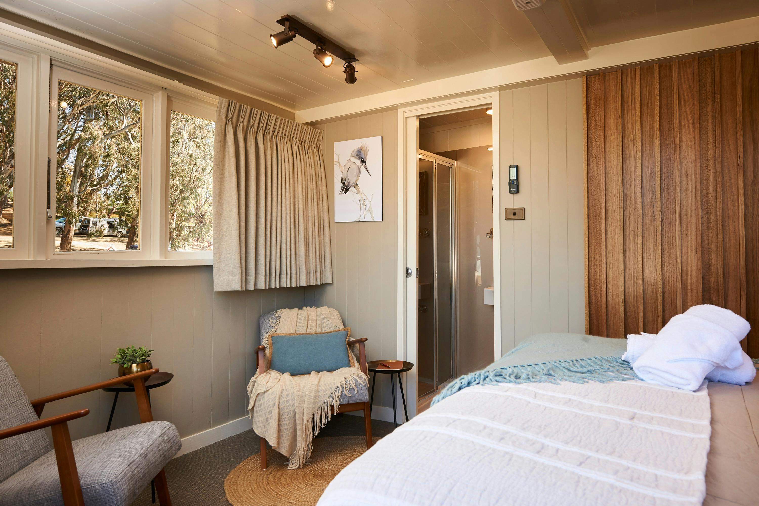 472A885F876A04070F695F09F6126D81