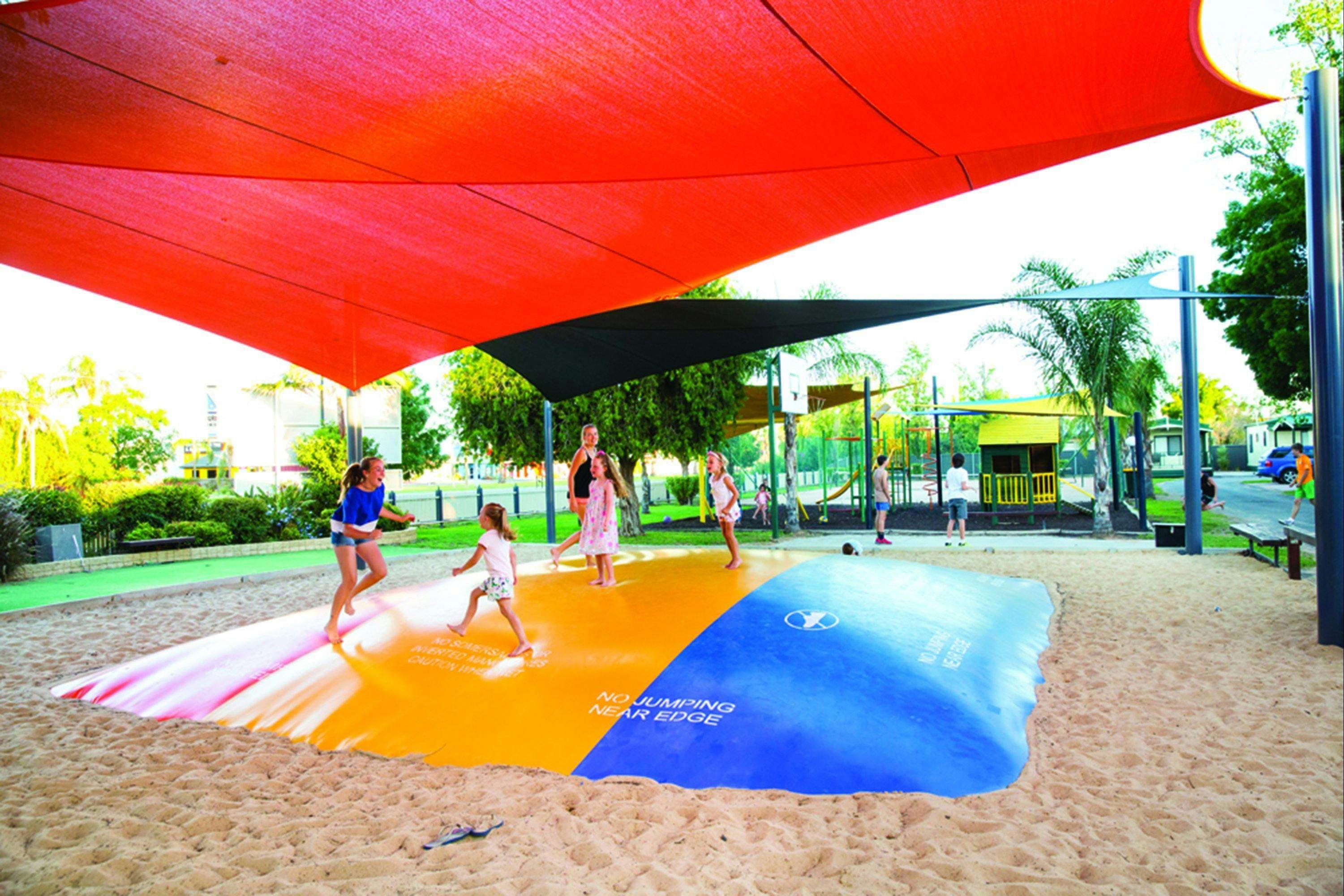 A367680F937E24372Dc8Bae2A92Bf425