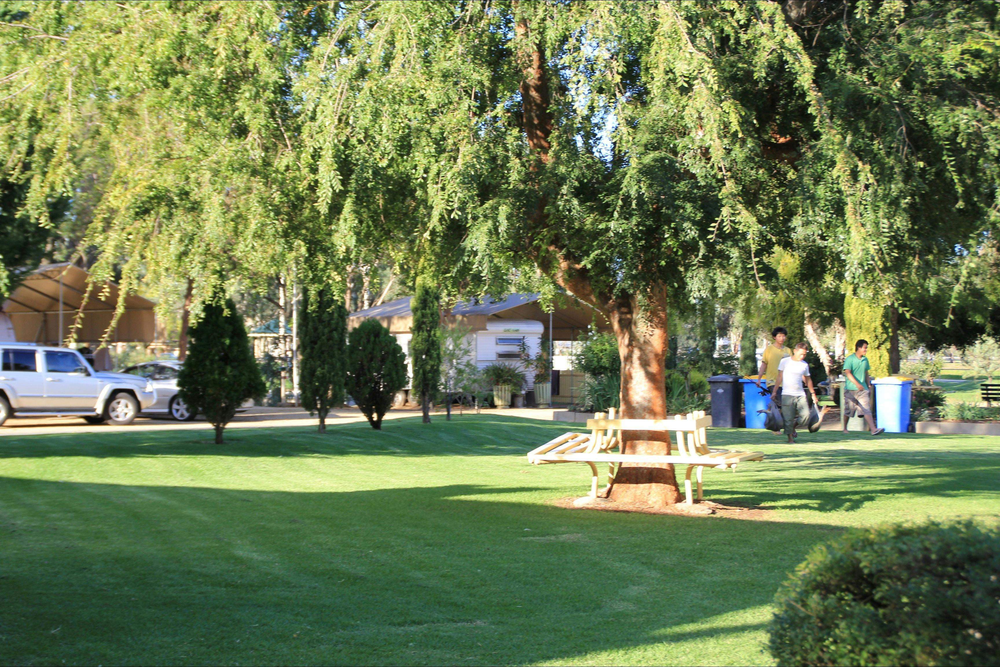 4C06C6B0053F58A5D1A287D509Fa9D90