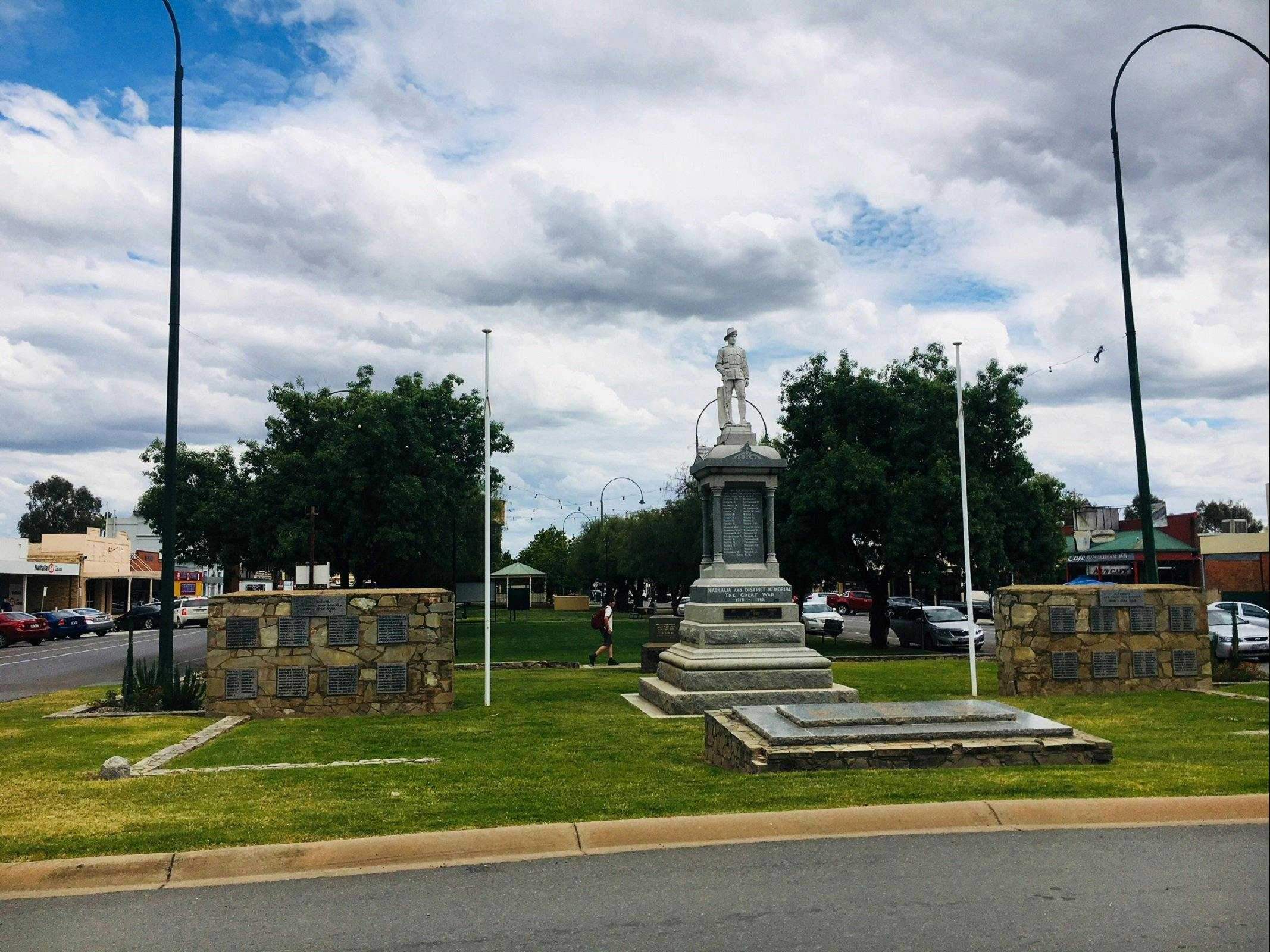 Ec65D266583352Cdd317Eca2A7766C17