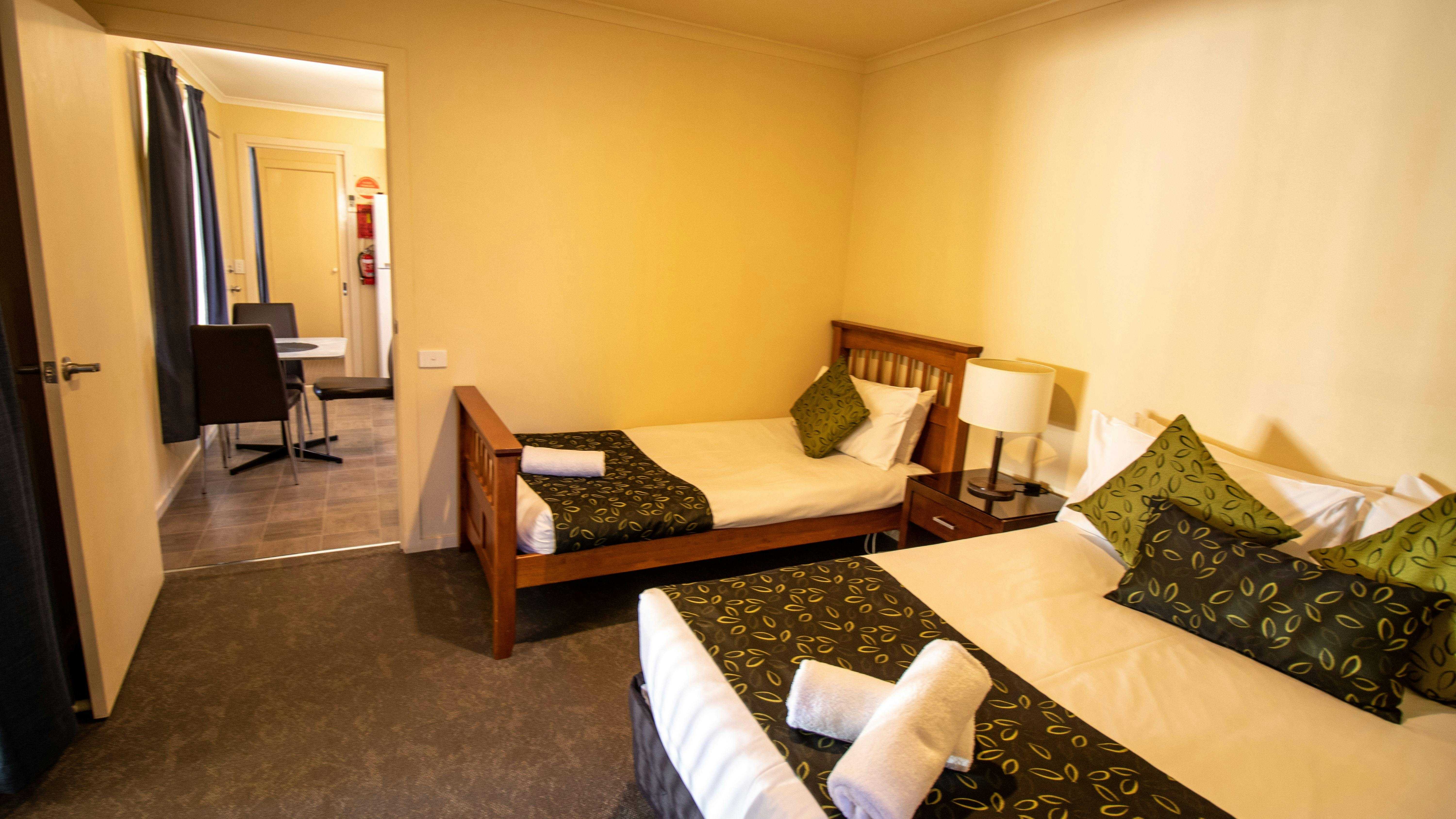 D582374Bb5E77F9F8C3E5Bb9C22B4955