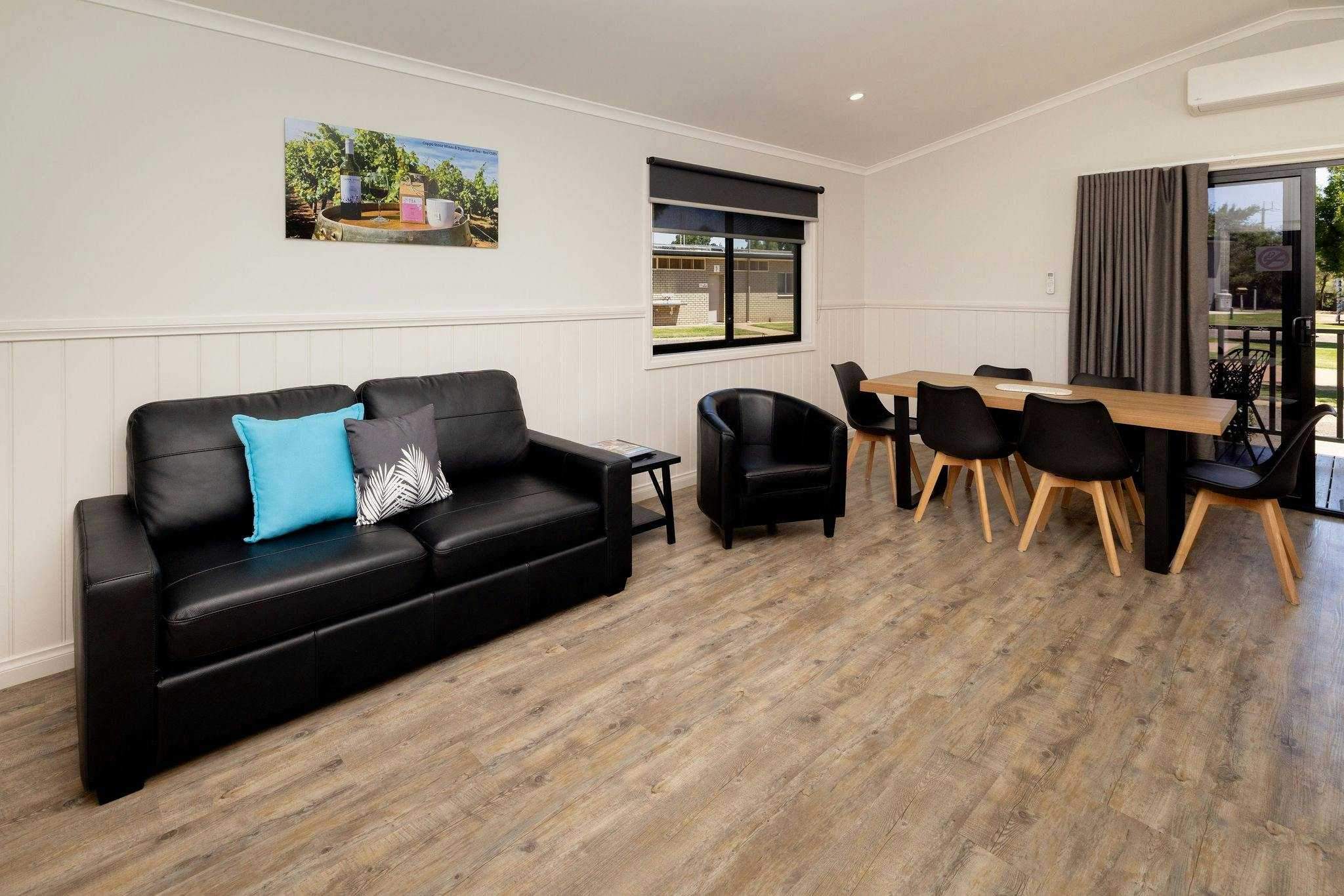 1Ba632055526825A8Dfcd044A368Dc97