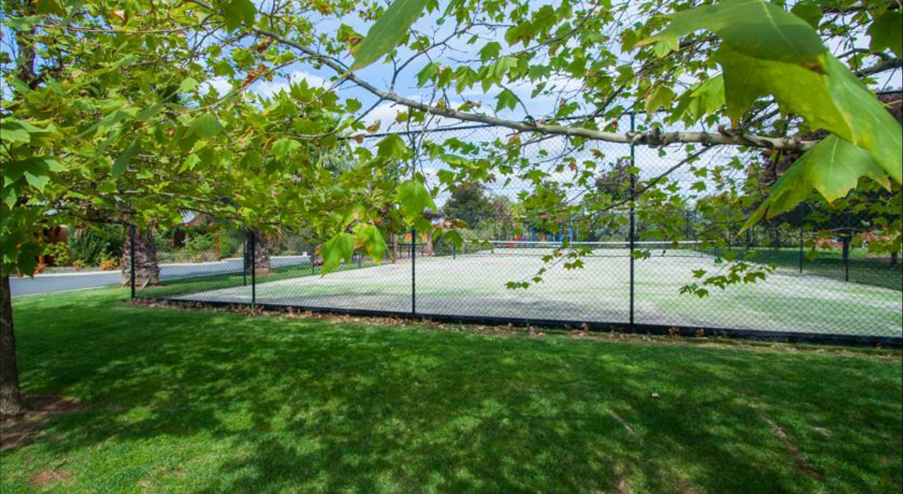 184337605636A59B68060Ab8B5B5C941