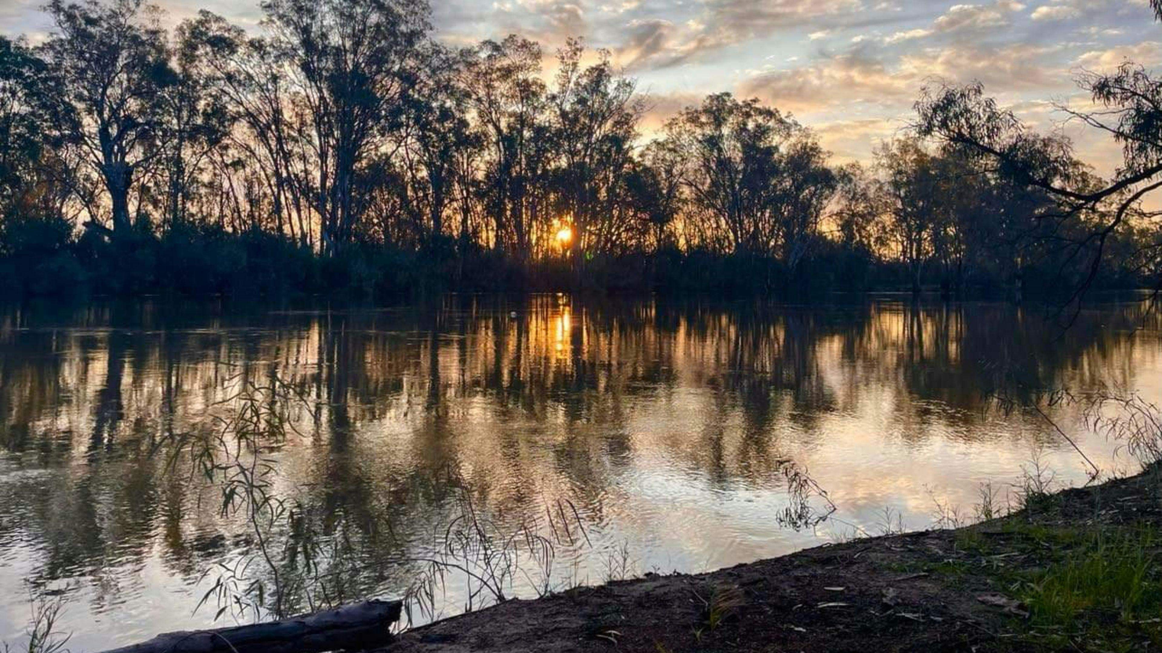 Murraywood-Murraywood-On-The-Murray-The-Mallee_Kvnz2Dd