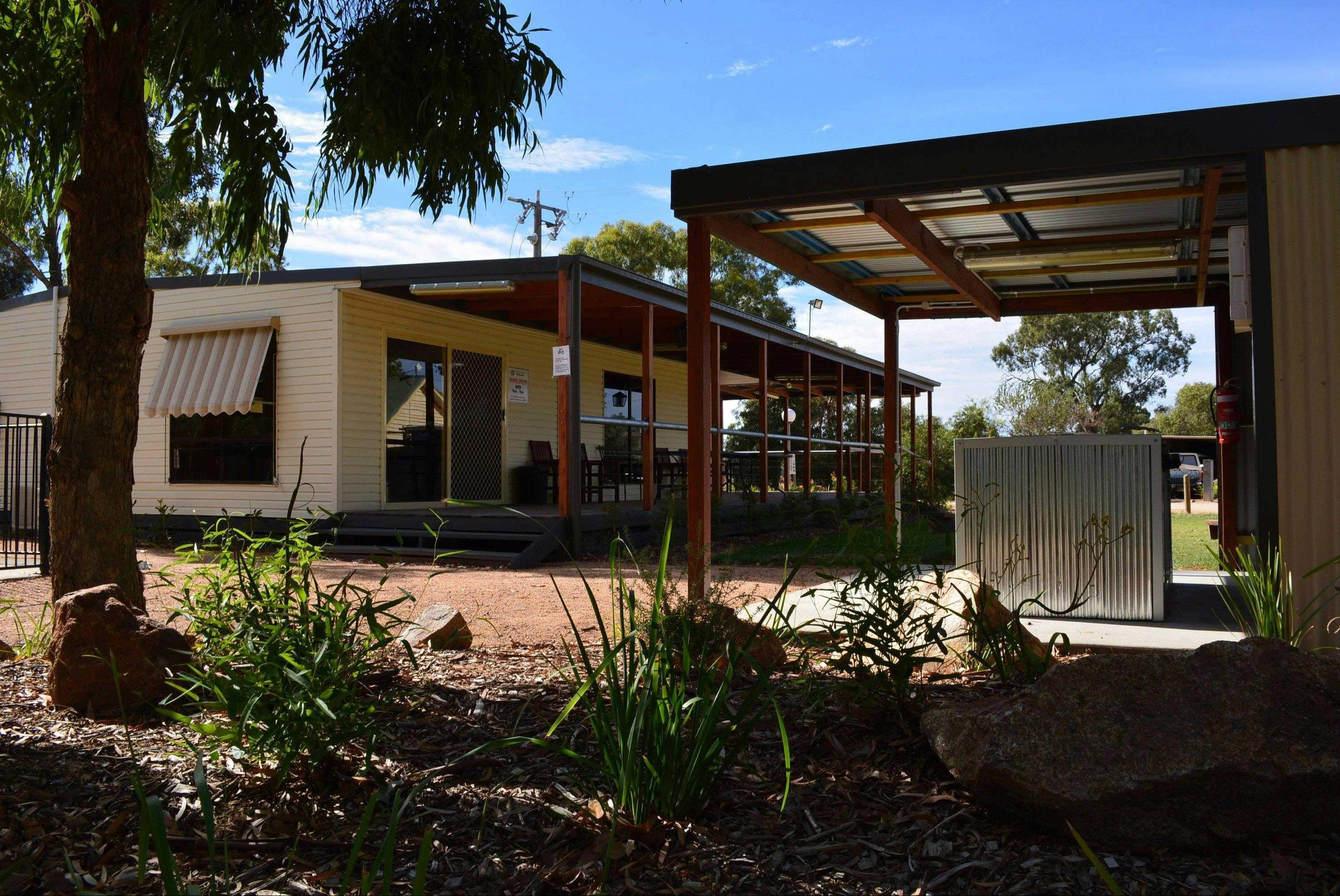 9542Cf4E10Eb1B5E2A7A7D4D8Ef19Bdb