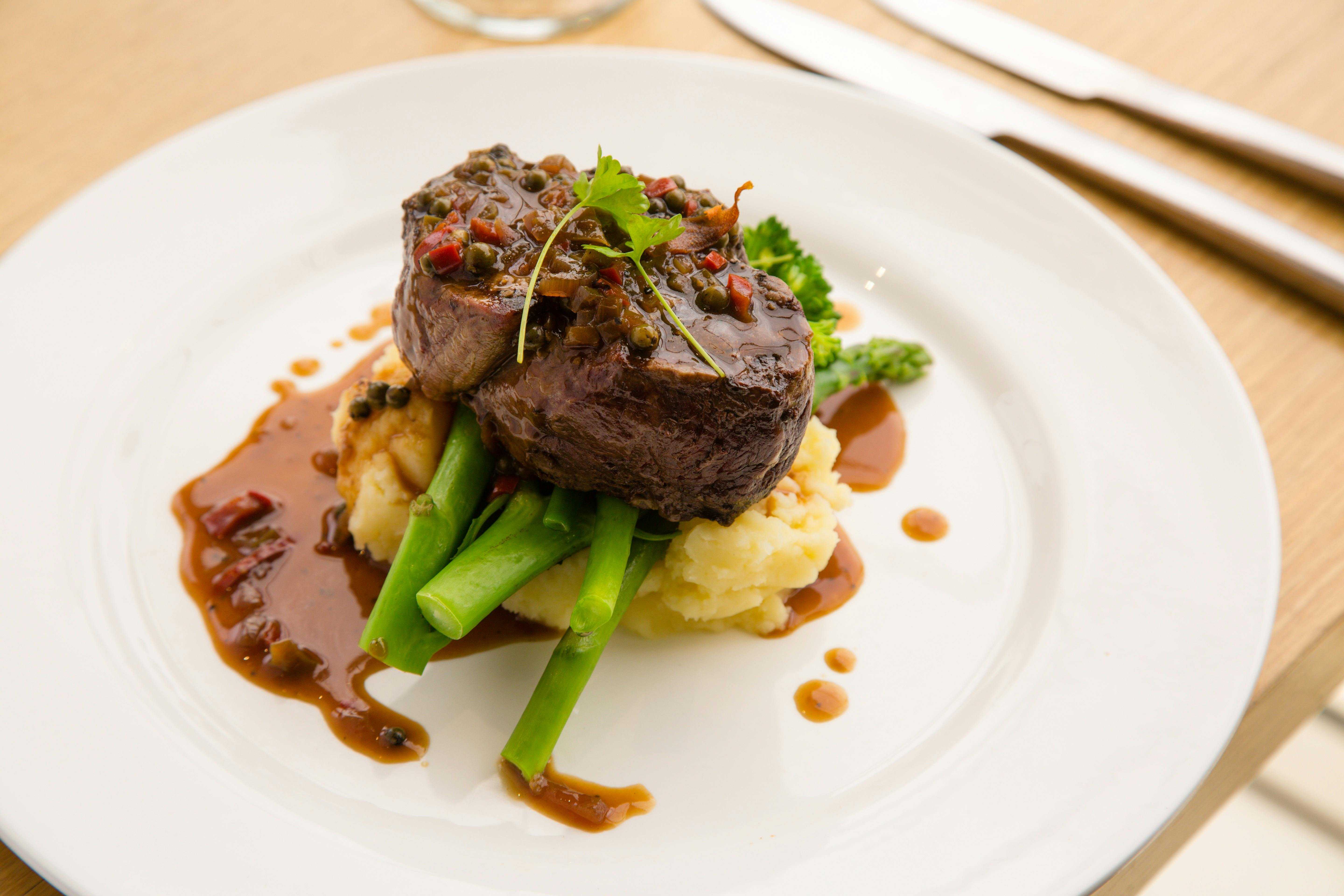 Ee9E2562Aa0D0E4Fd9986Ed146195810