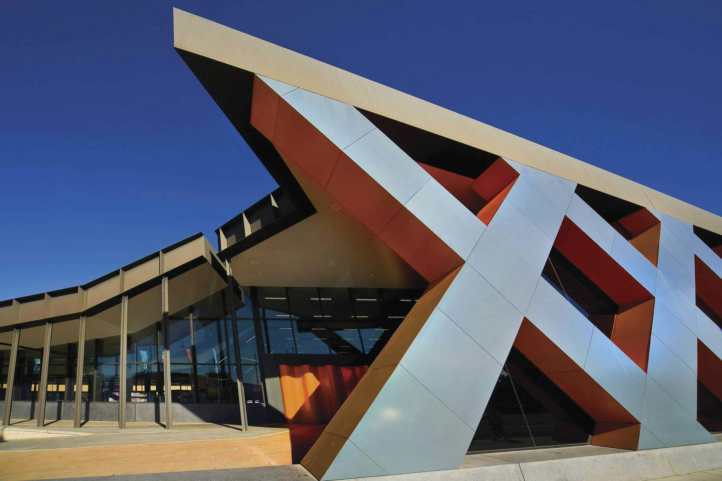 Visit the Murray | Albury Library Museum