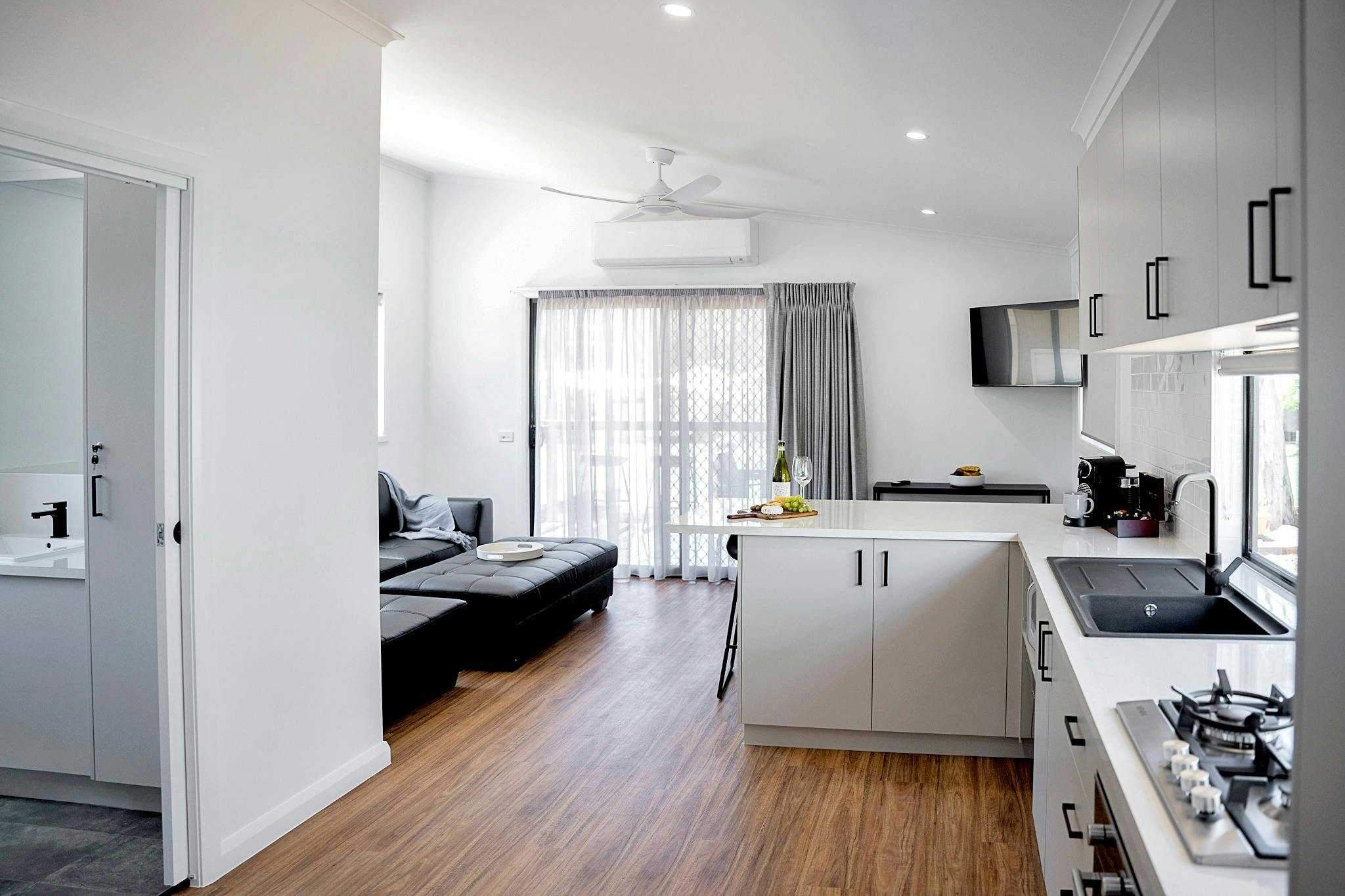 F01Ac8Dd27F9A7141F8A38E09Abc28Ff